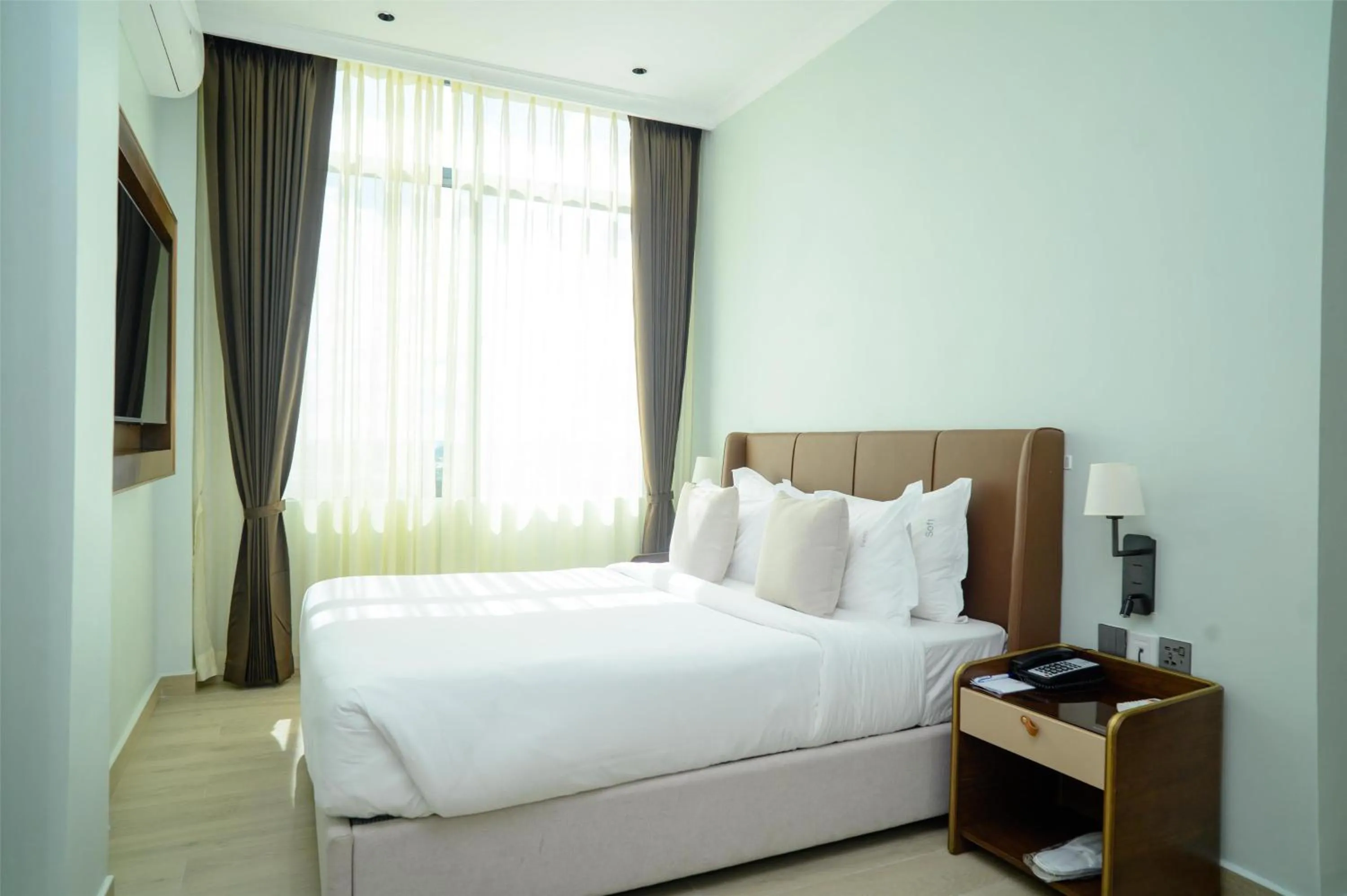 Bedroom, Bed in Best Western Dodoma City Hotel