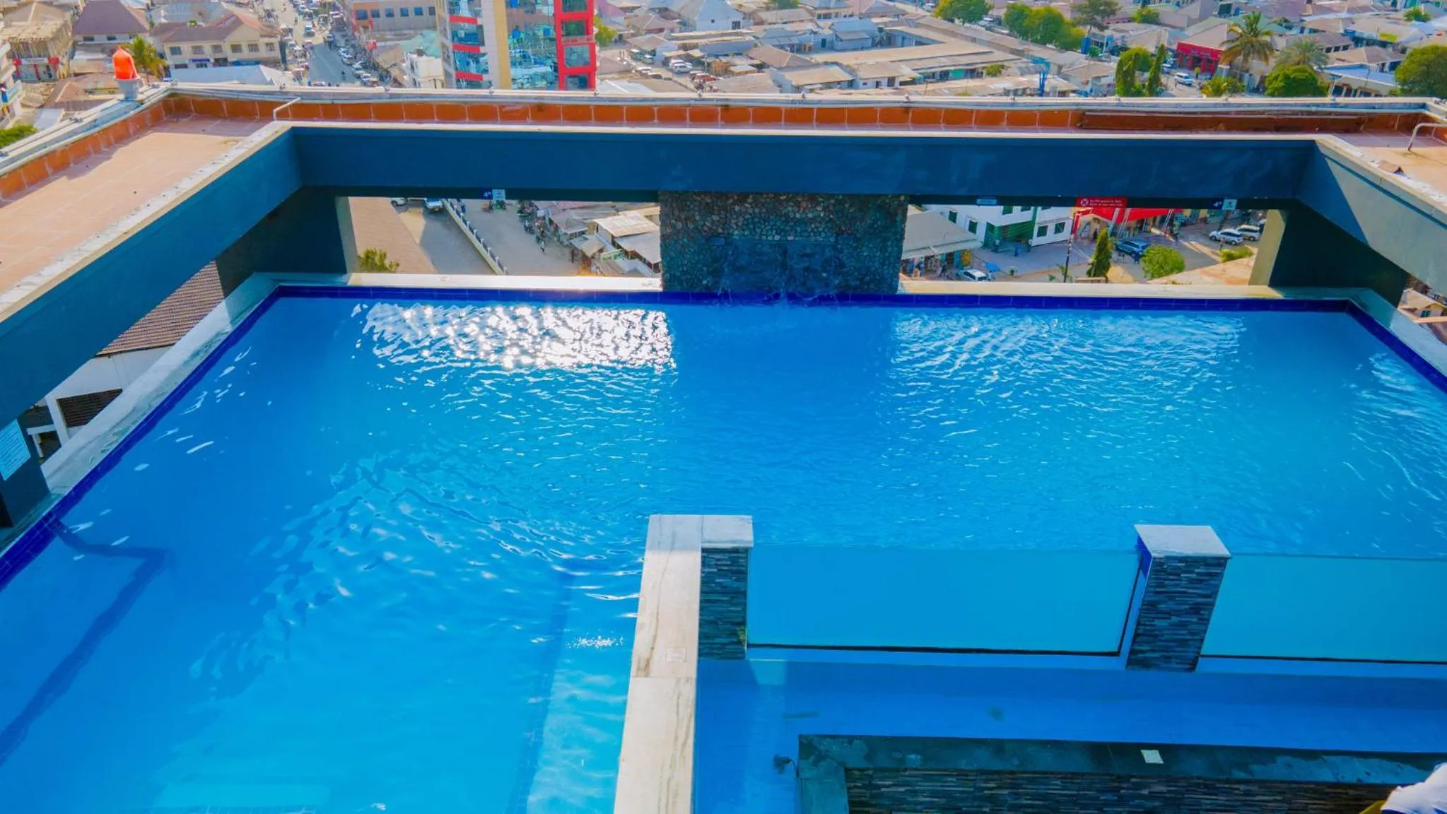 Swimming pool in Best Western Dodoma City Hotel