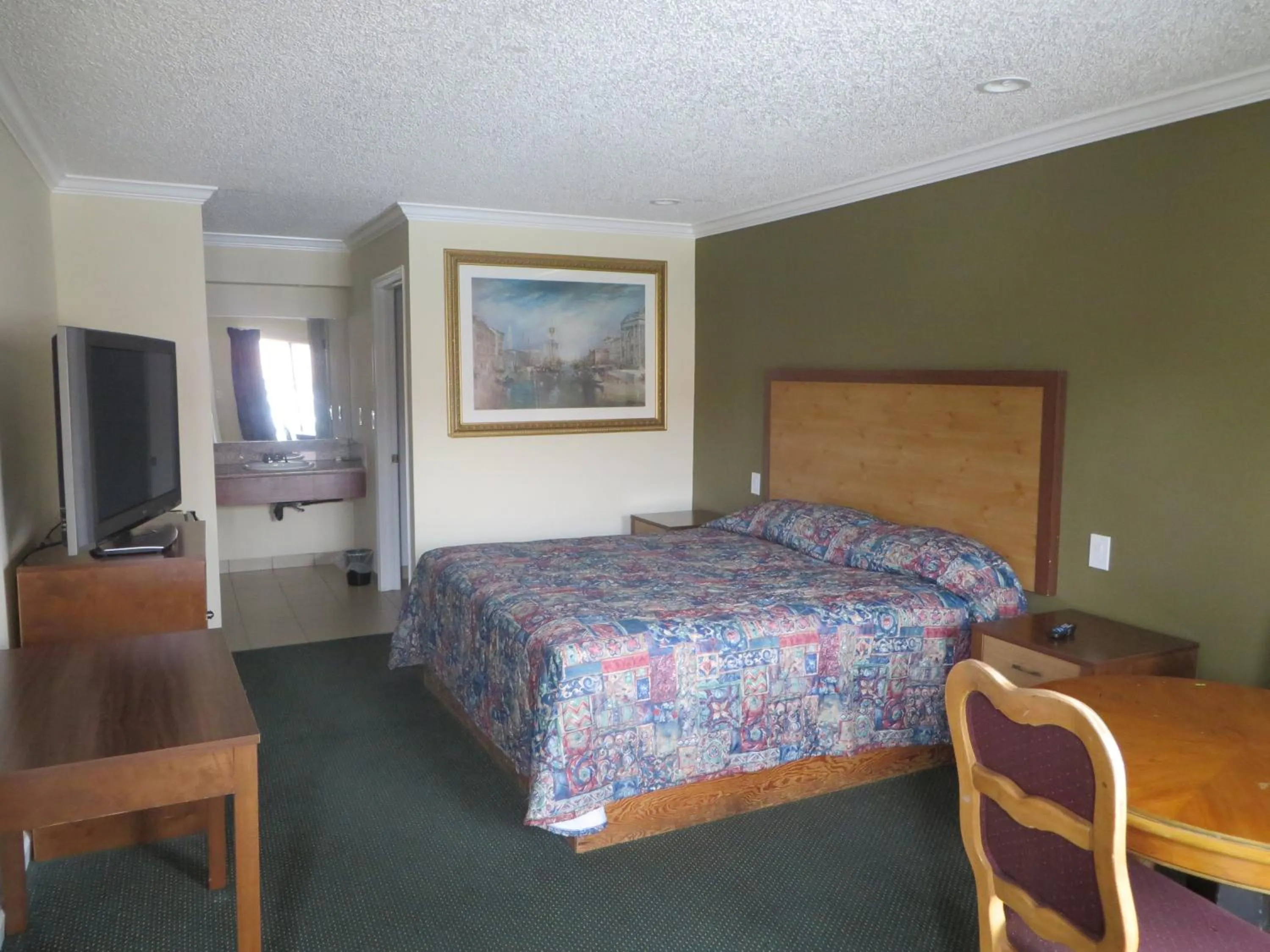 Day, Bed in National Inn Garden Grove