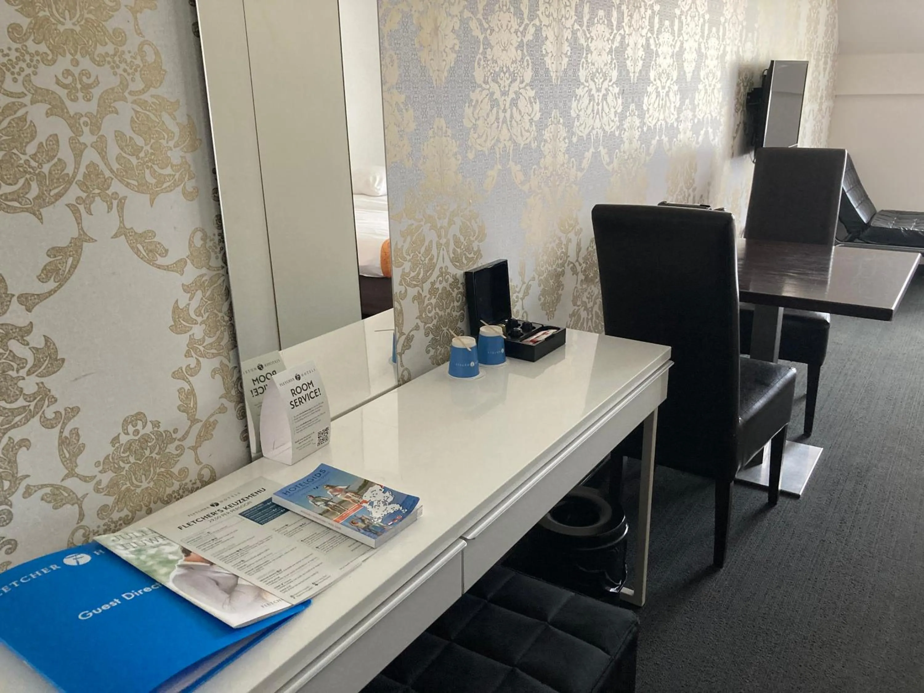 hair dresser in Fletcher Hotel-Restaurant de Witte Brug