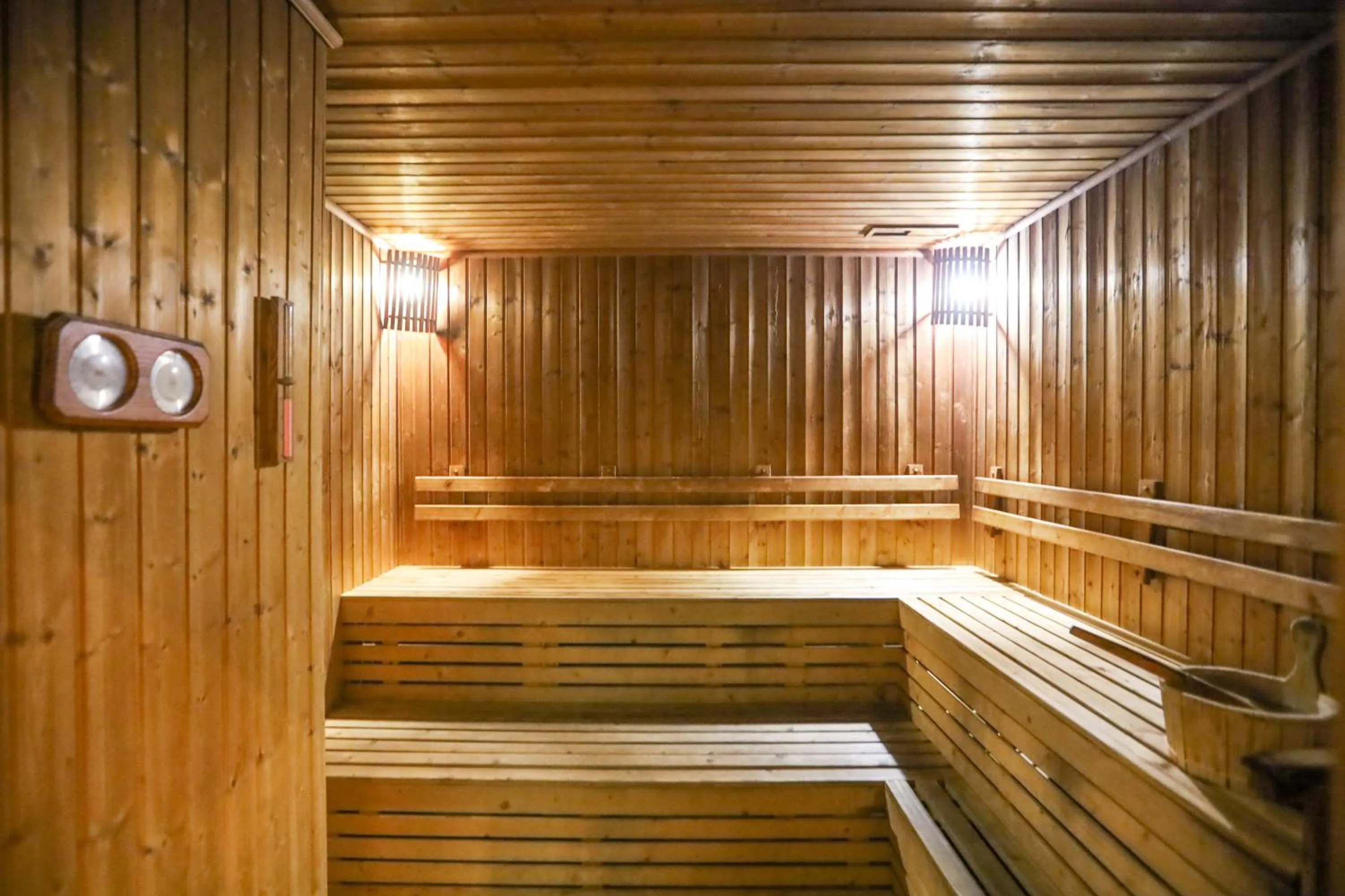 Sauna in Radisson Blu Plaza Bangkok