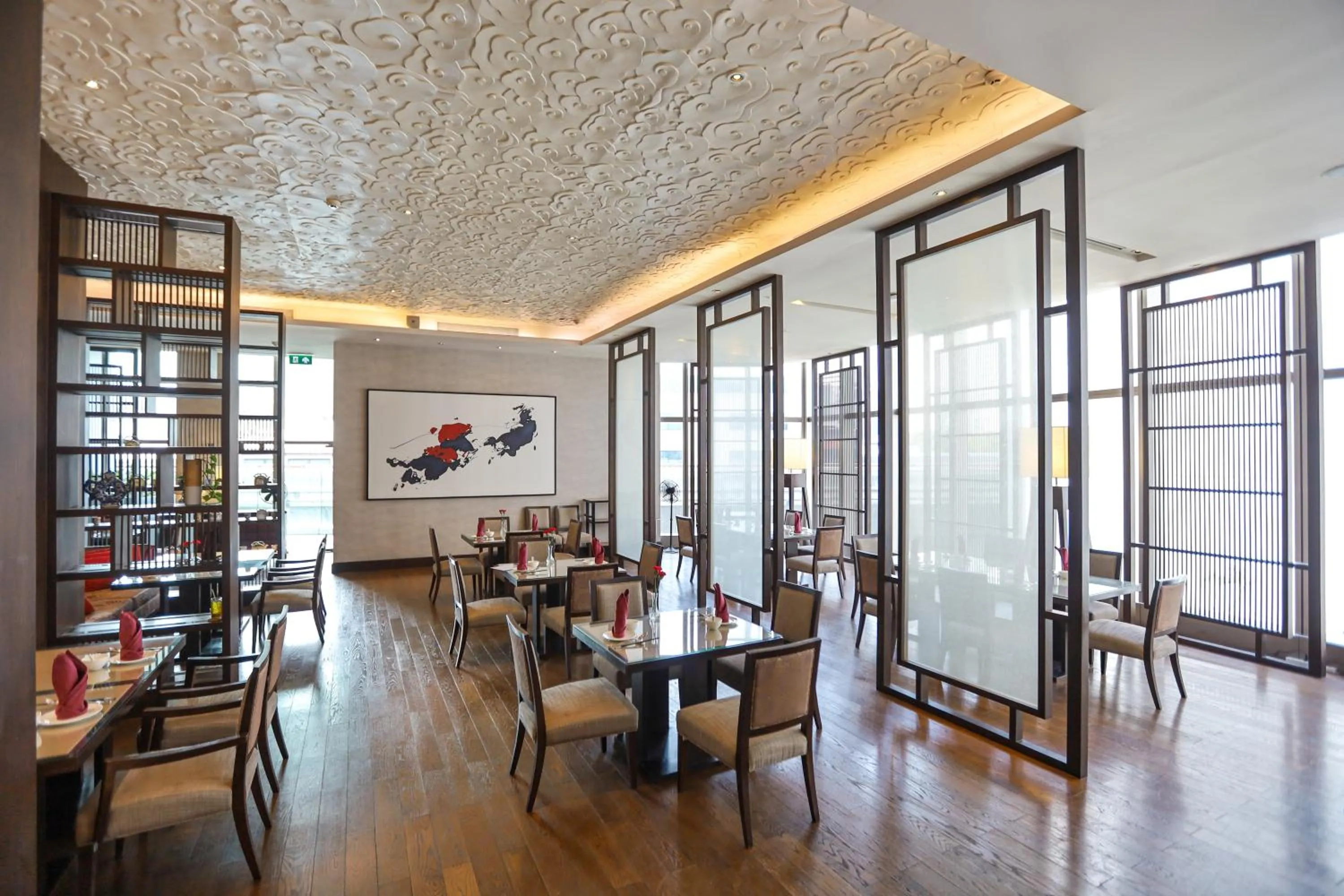 Restaurant/places to eat in Radisson Blu Plaza Bangkok