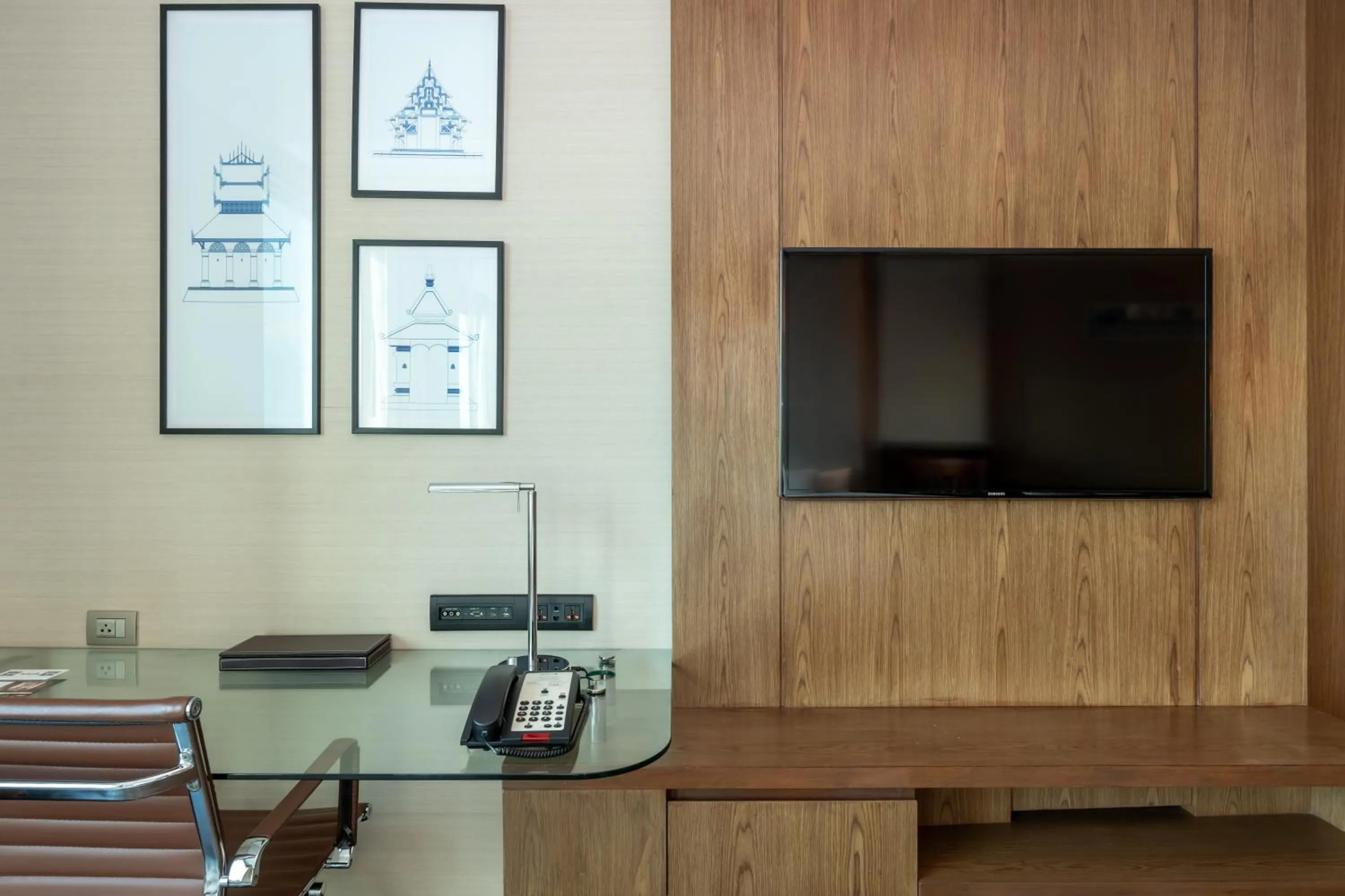 Bedroom in Radisson Blu Plaza Bangkok
