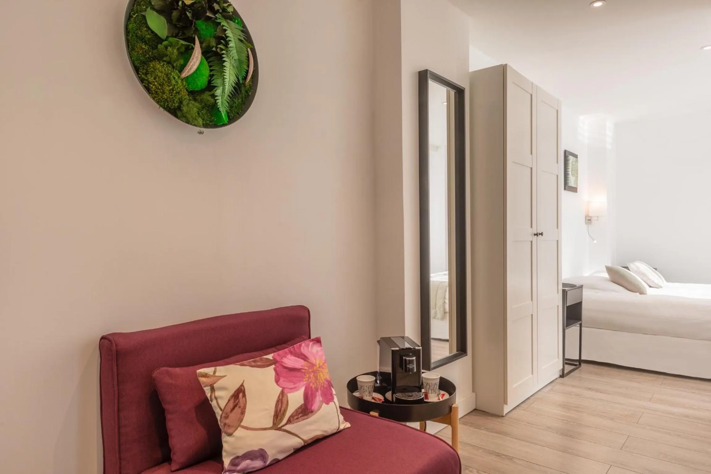 Seating area, Bed in La Bastide Gourmande