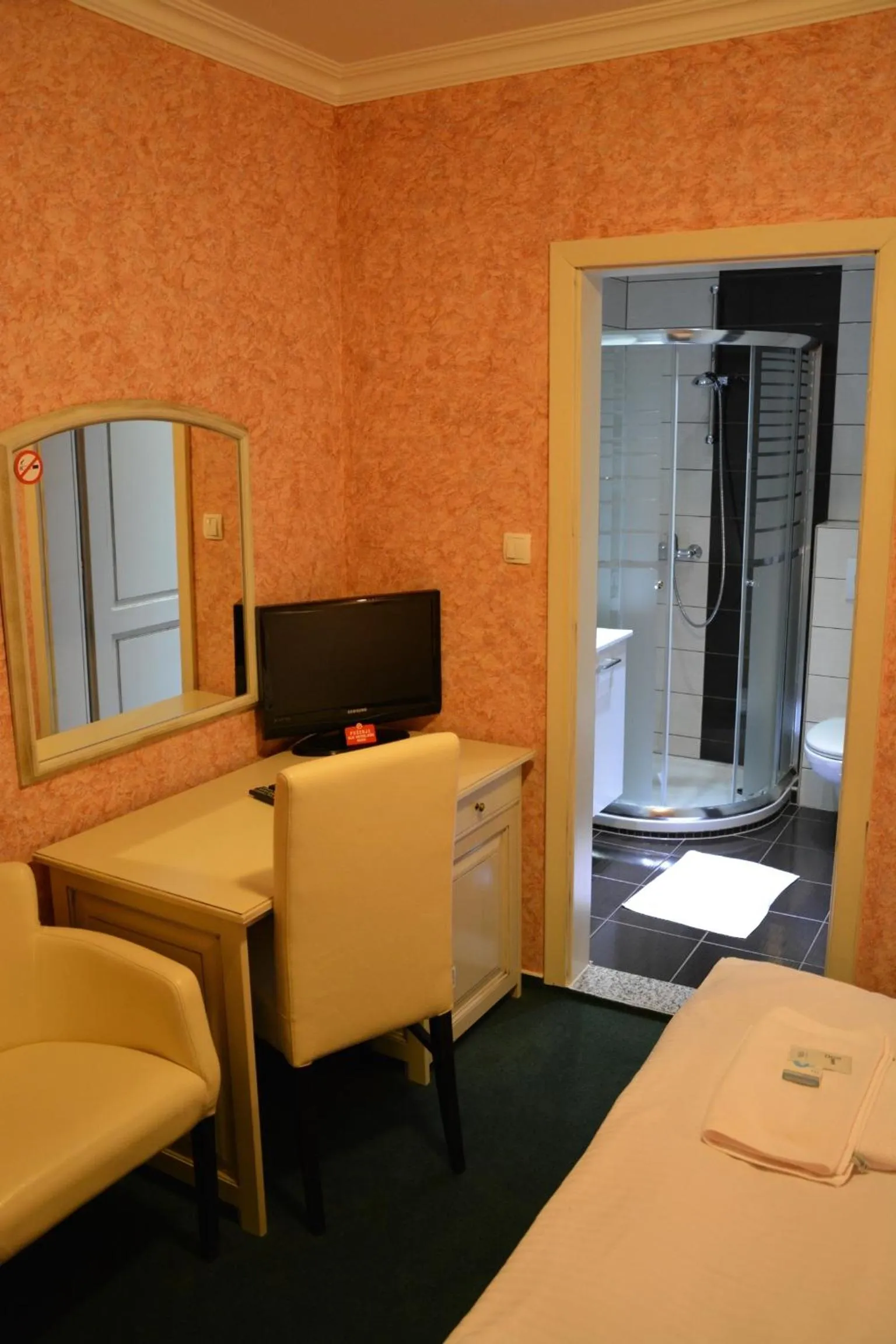 Bathroom, Bed in Motel Most