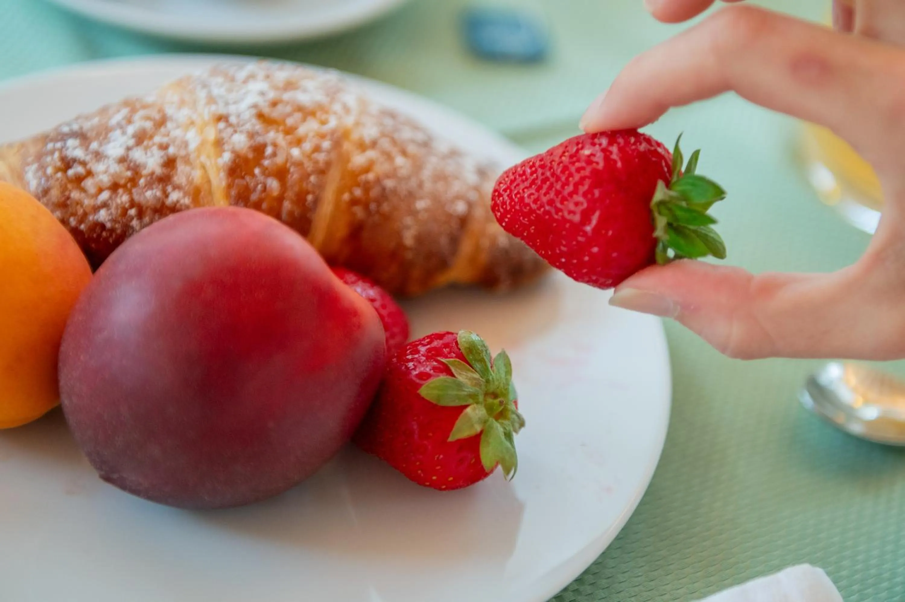 Breakfast in Hotel Lago della Creta