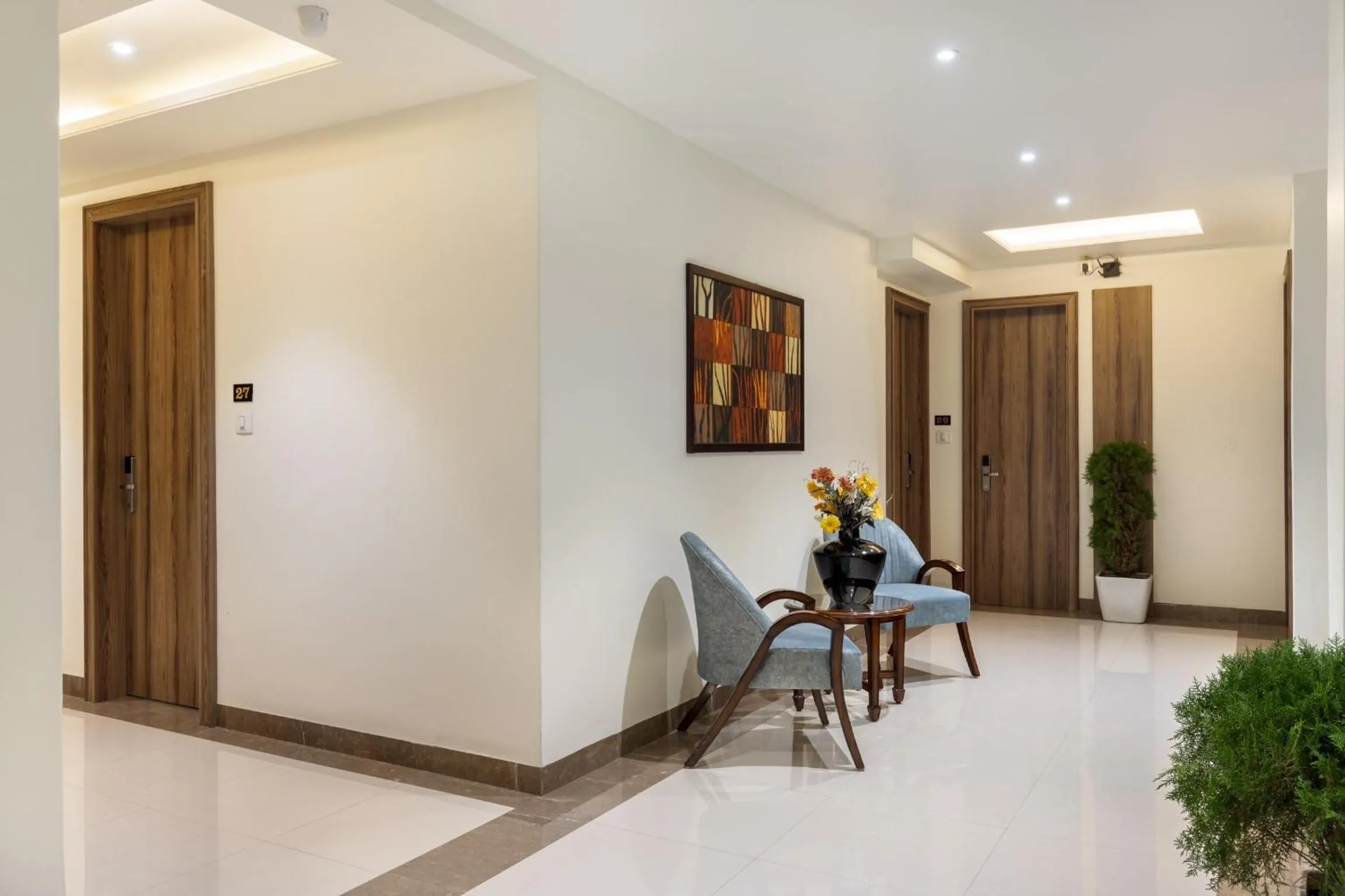 Living room in Hotel Meghdoot, Bhopal