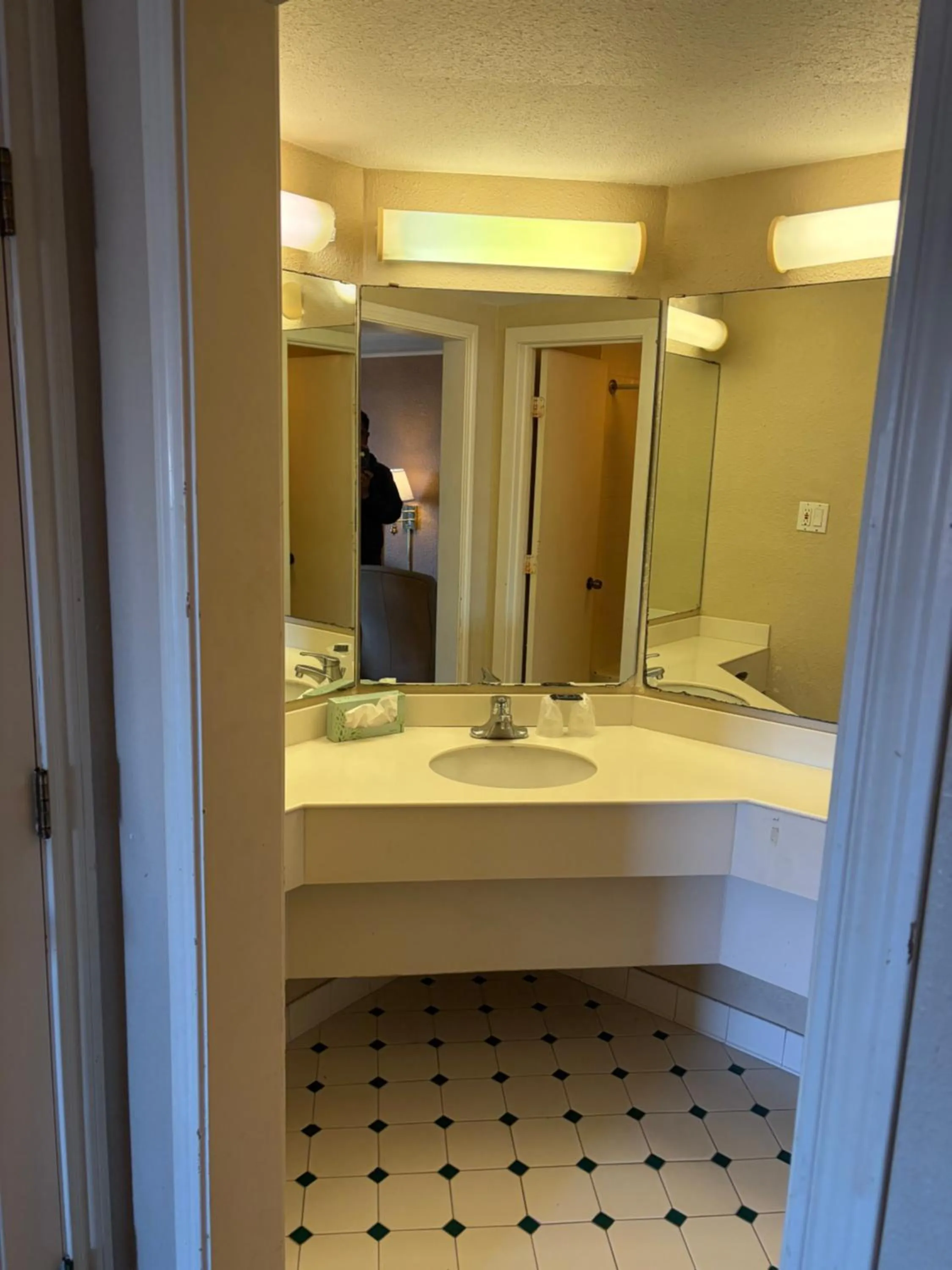 America's Inn Houston/Stafford /Sugarland