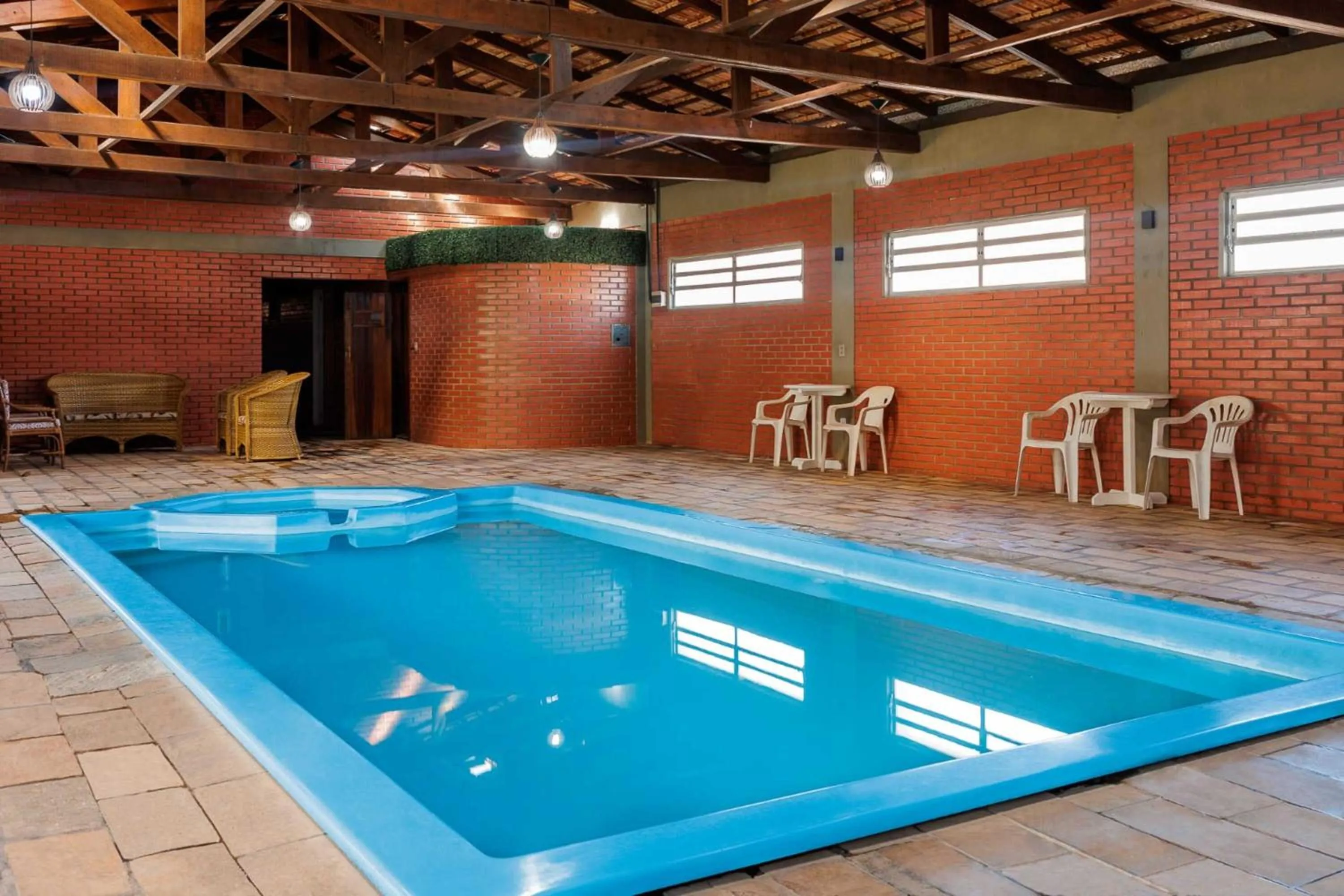 Swimming pool in Flamboyant Hotel