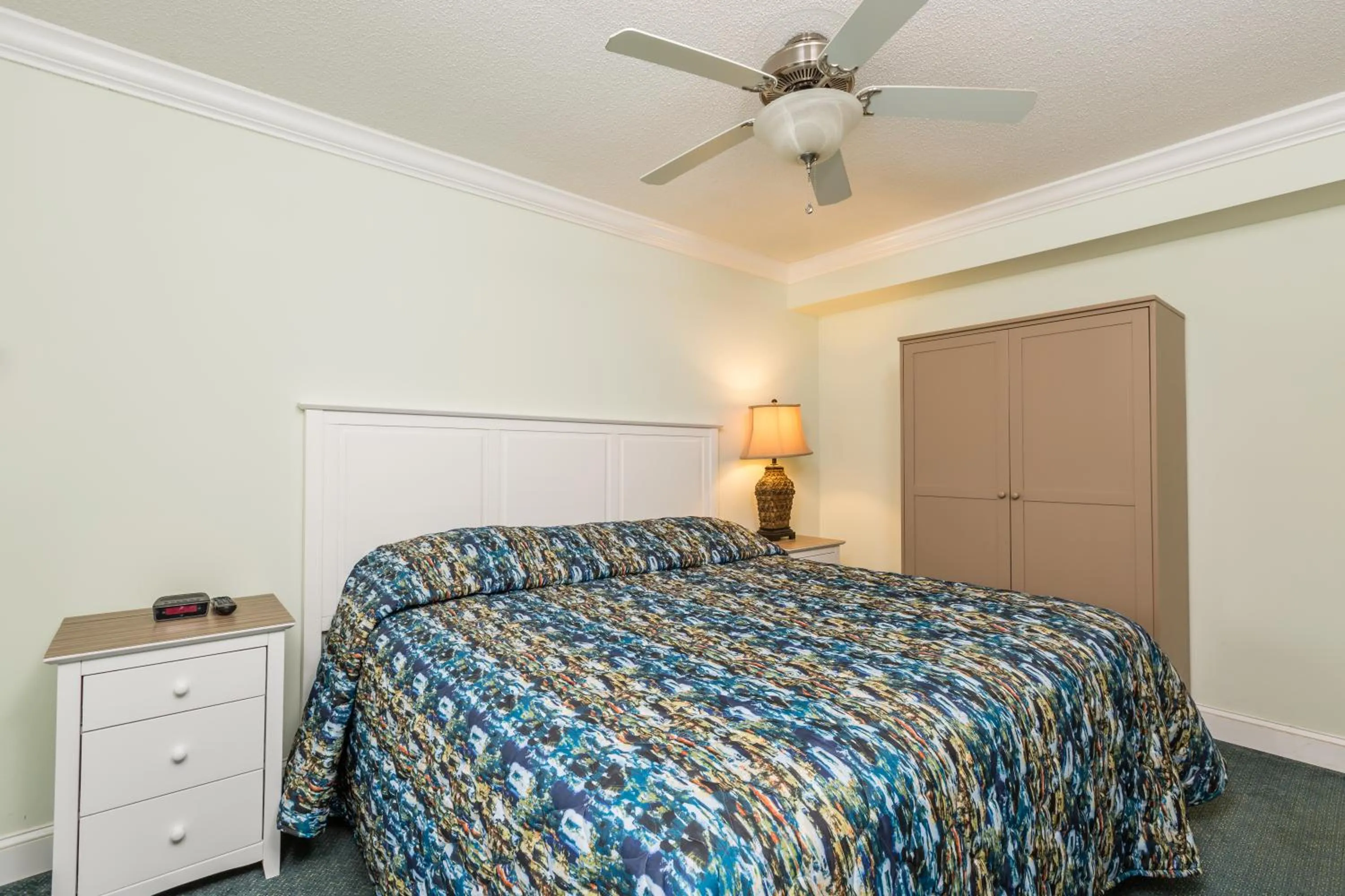 Bedroom, Bed in Sands Beach Club