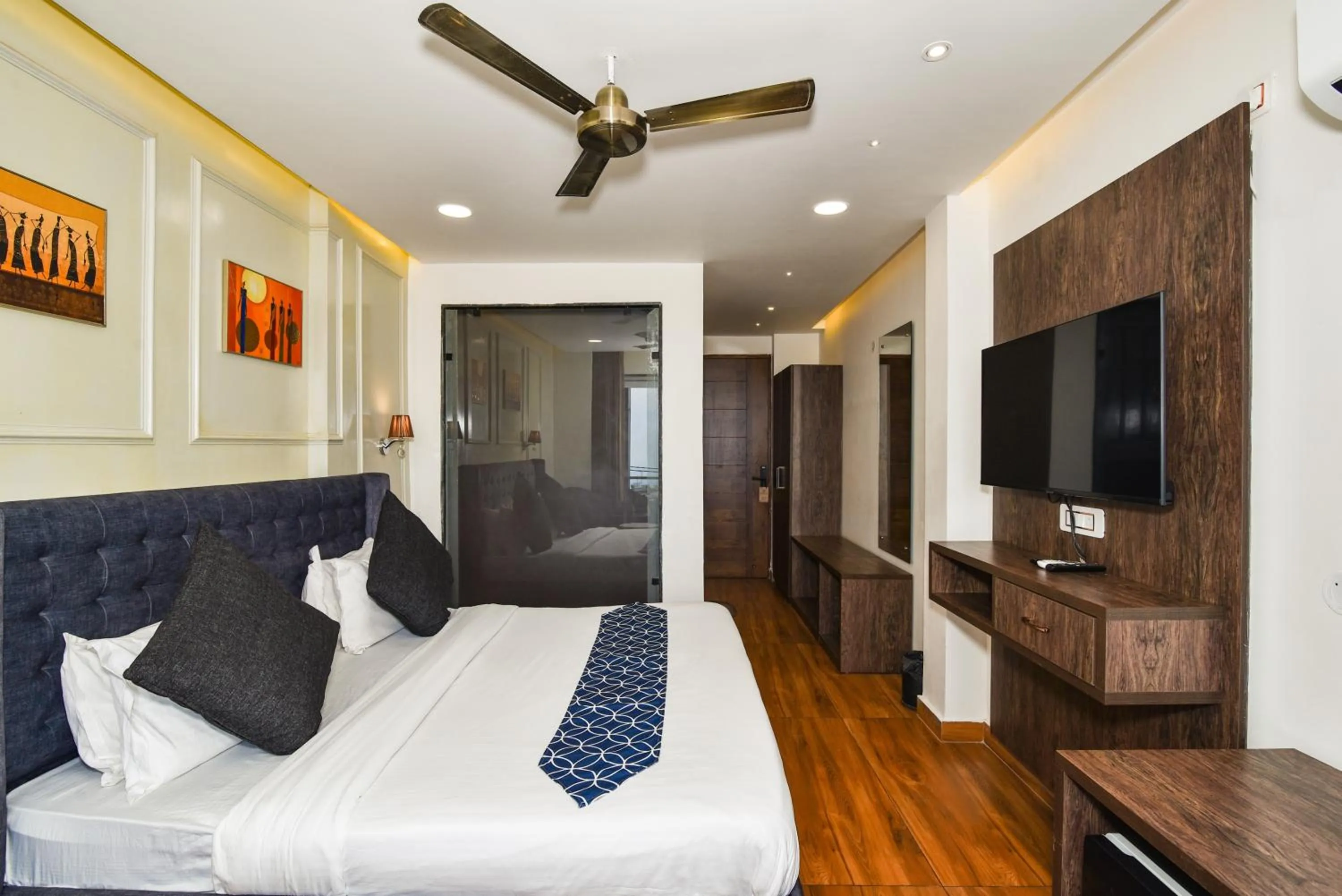 Bedroom, Bed in AH Grand Villa - Hotel Near Dalai Lama Temple