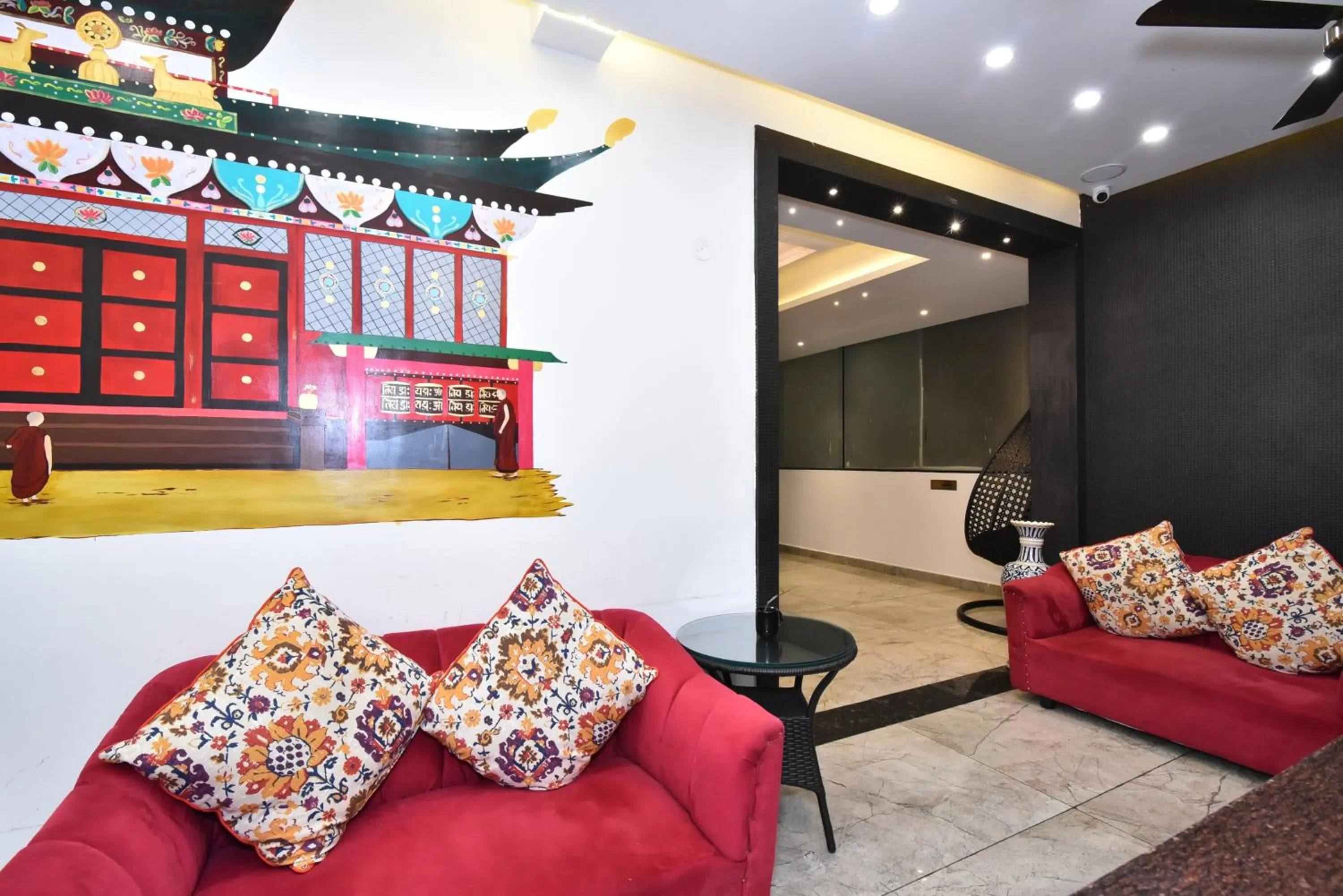 Lobby or reception in AH Grand Villa - Hotel Near Dalai Lama Temple