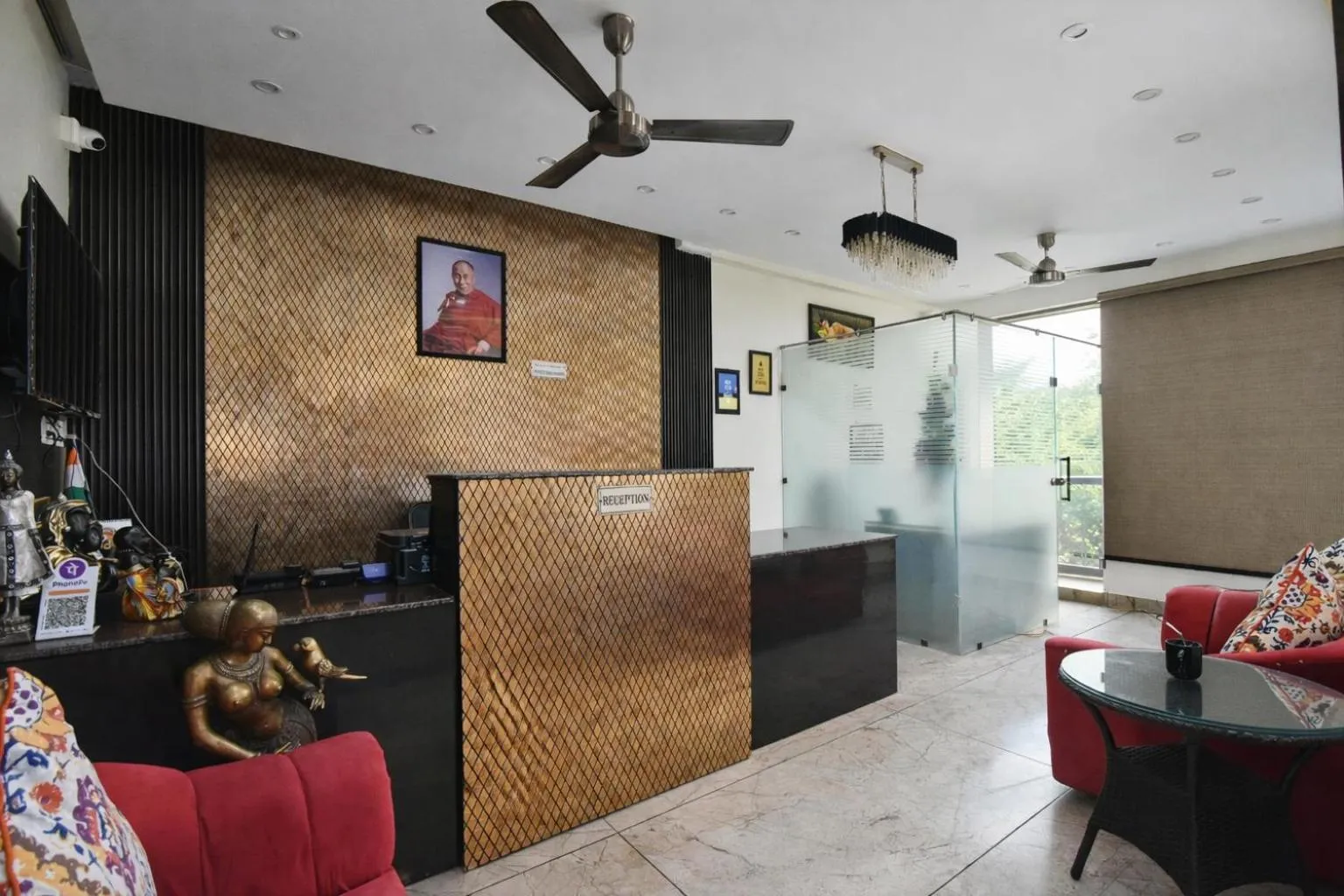 Lobby or reception in AH Grand Villa - Hotel Near Dalai Lama Temple