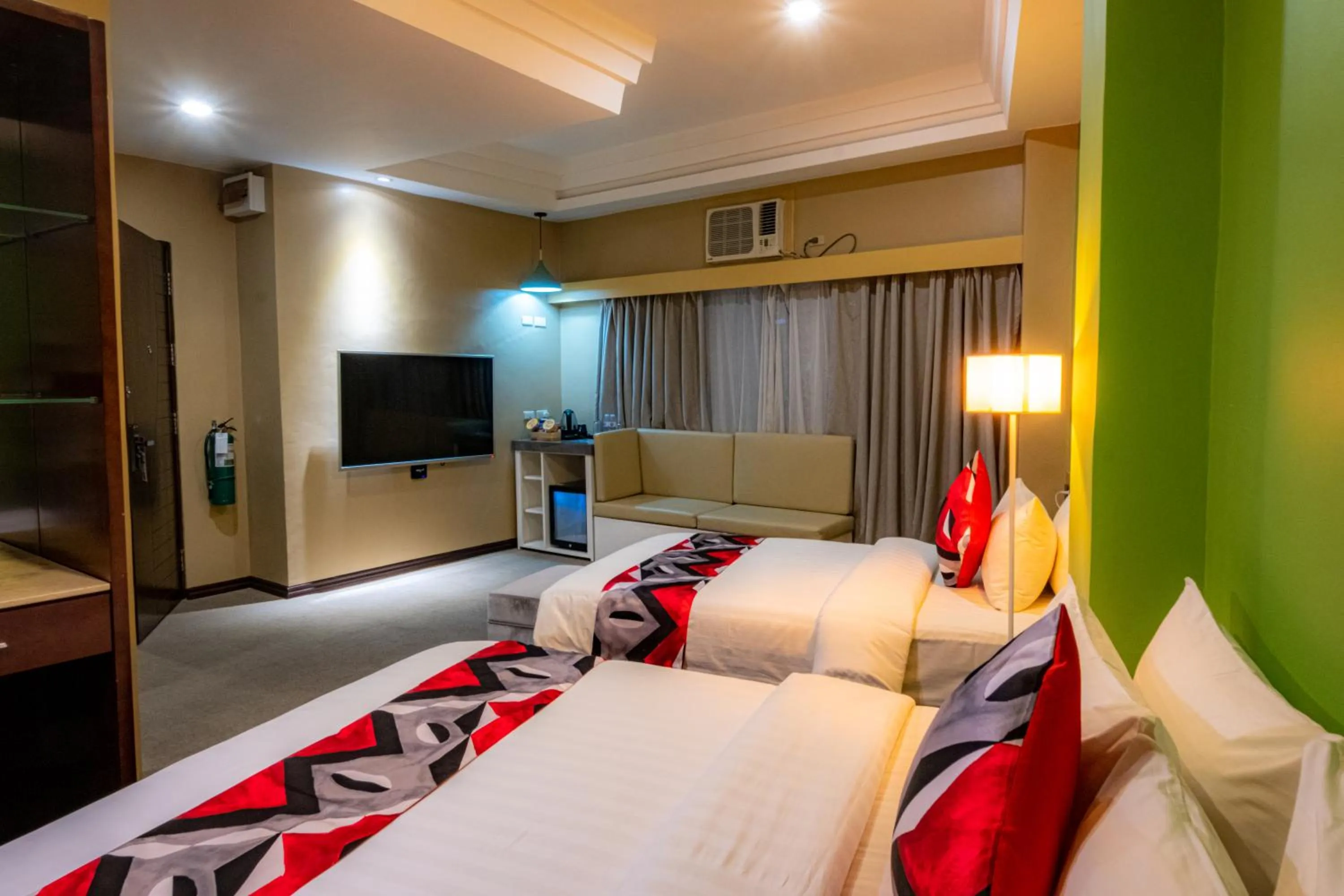 Bedroom, Bed in Kojo Hotels Cebu-Mandaue