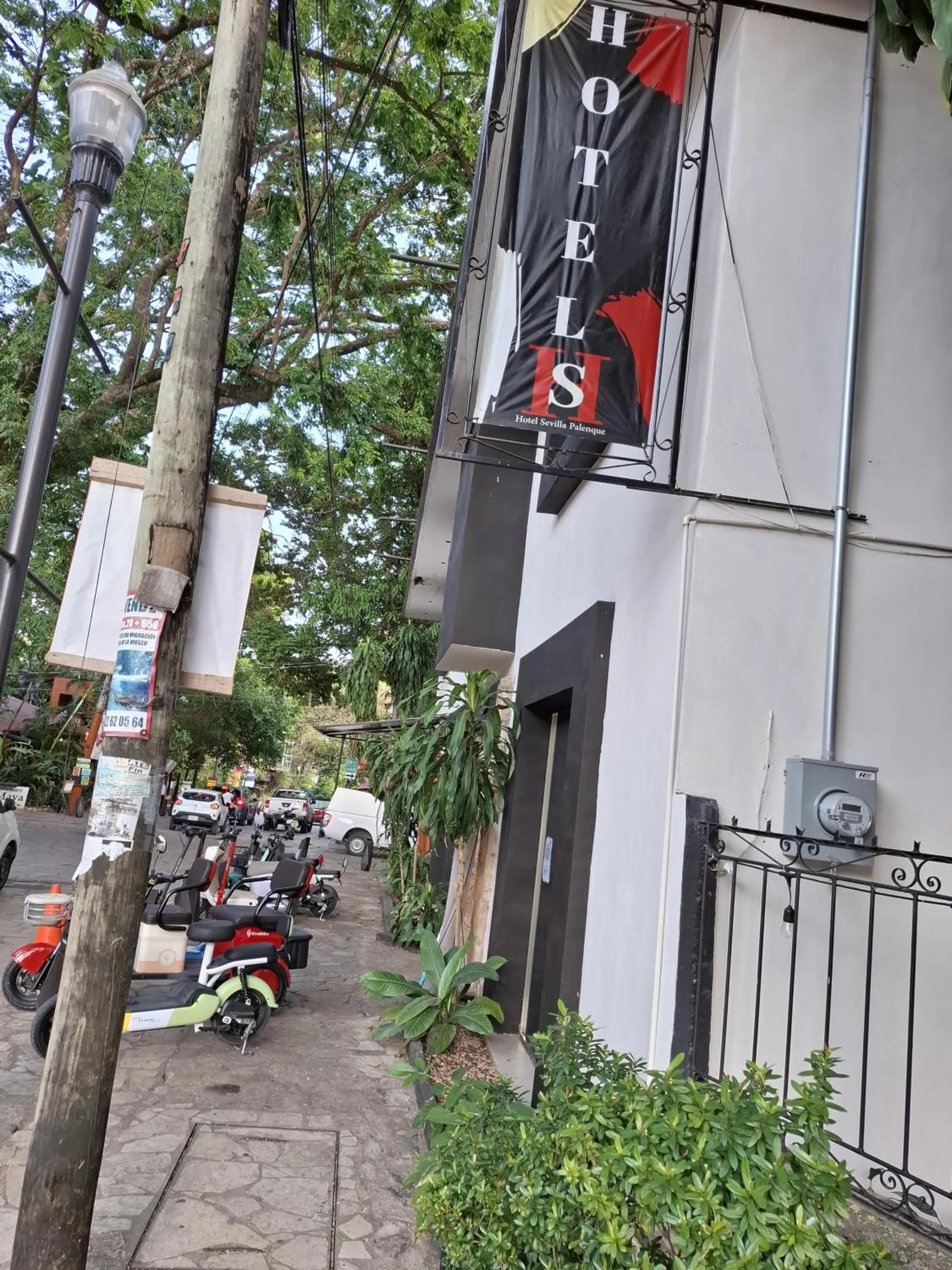 Street view in Hotel Sevilla Palenque