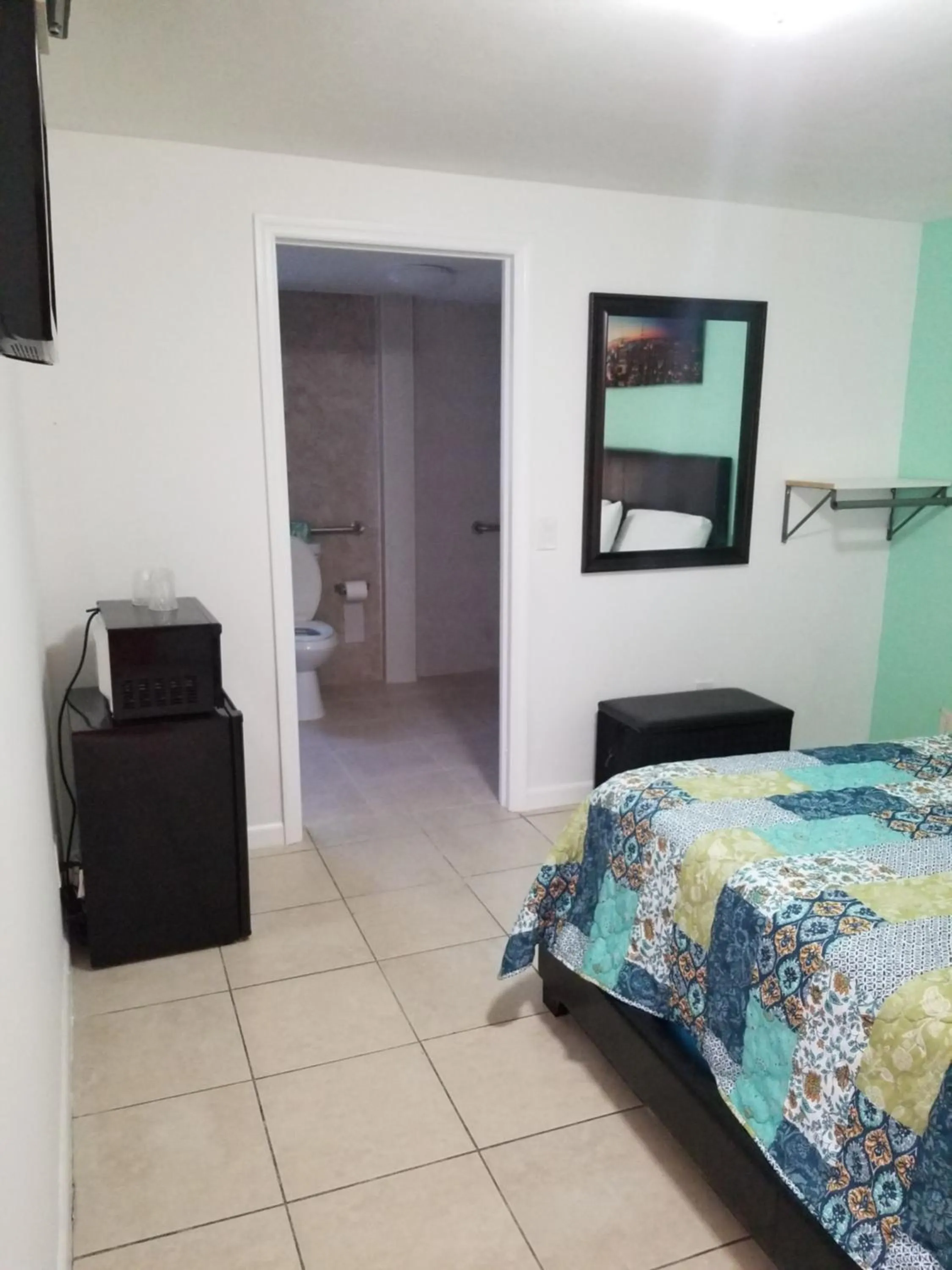 Bed in Royal Budget Inn