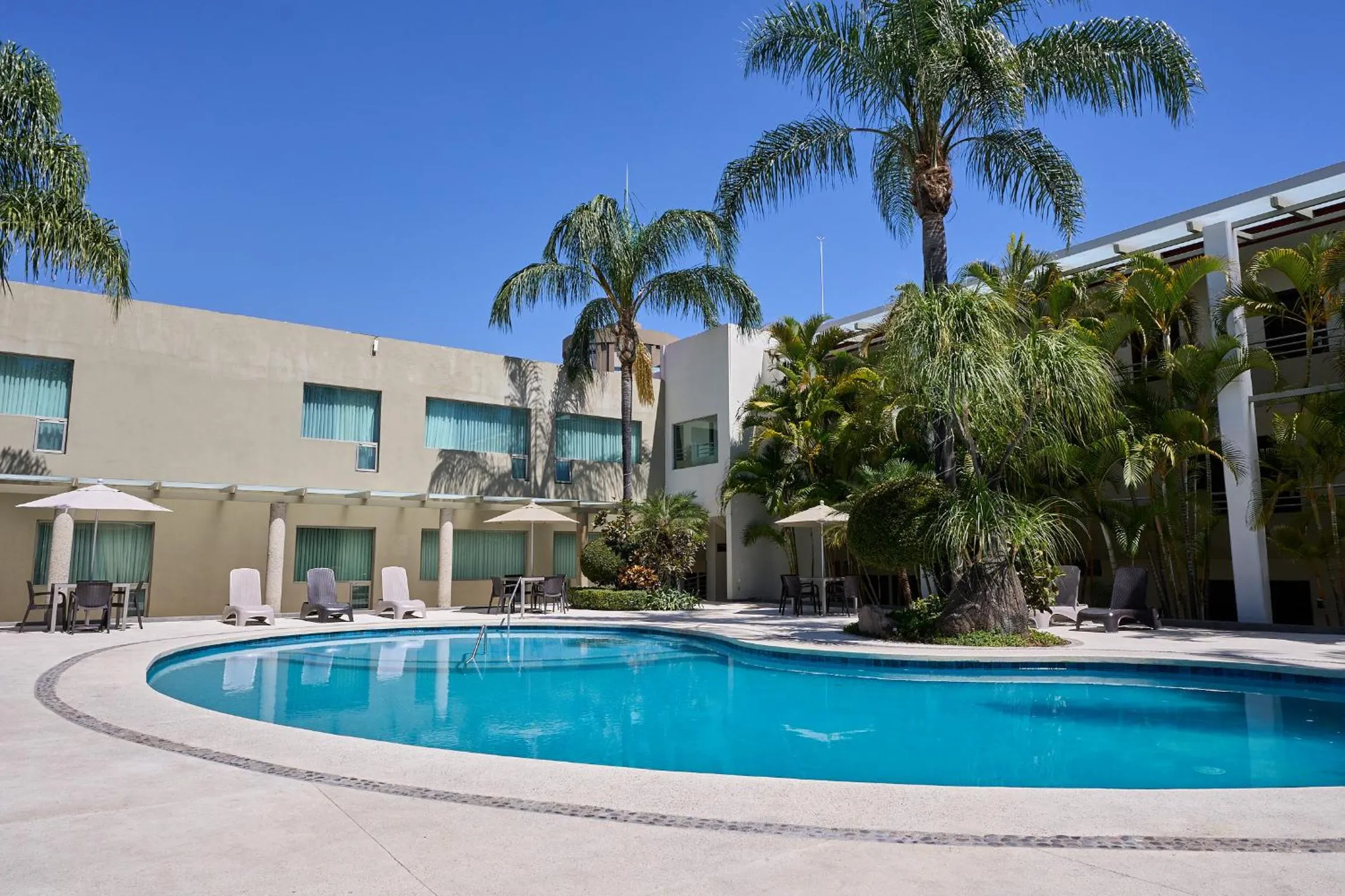 Hotel Estancia Business Class