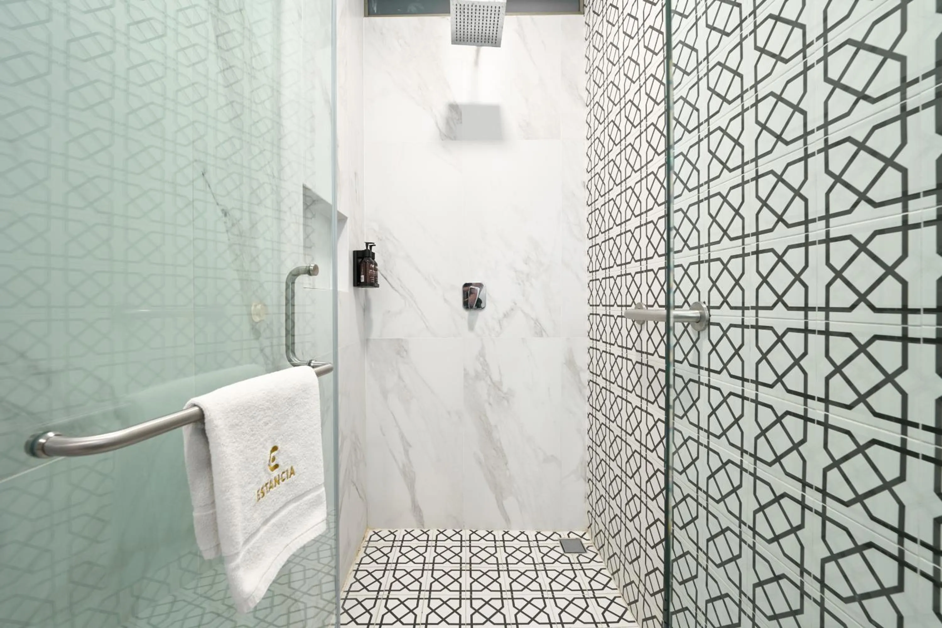 Hotel Estancia Business Class