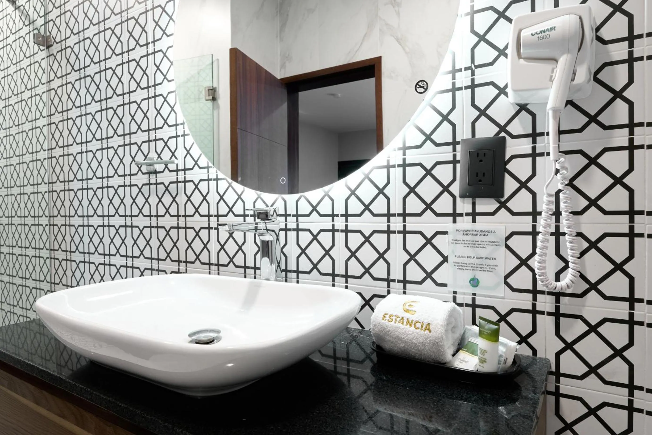 Hotel Estancia Business Class