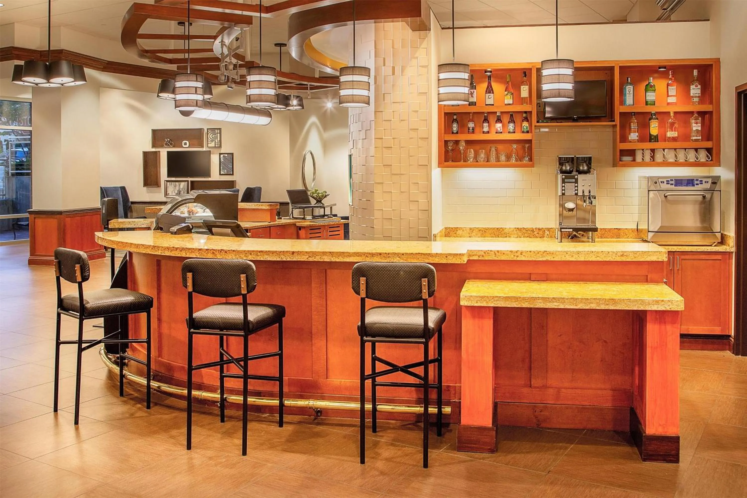 Lounge or bar in Hyatt Place Madison/Downtown