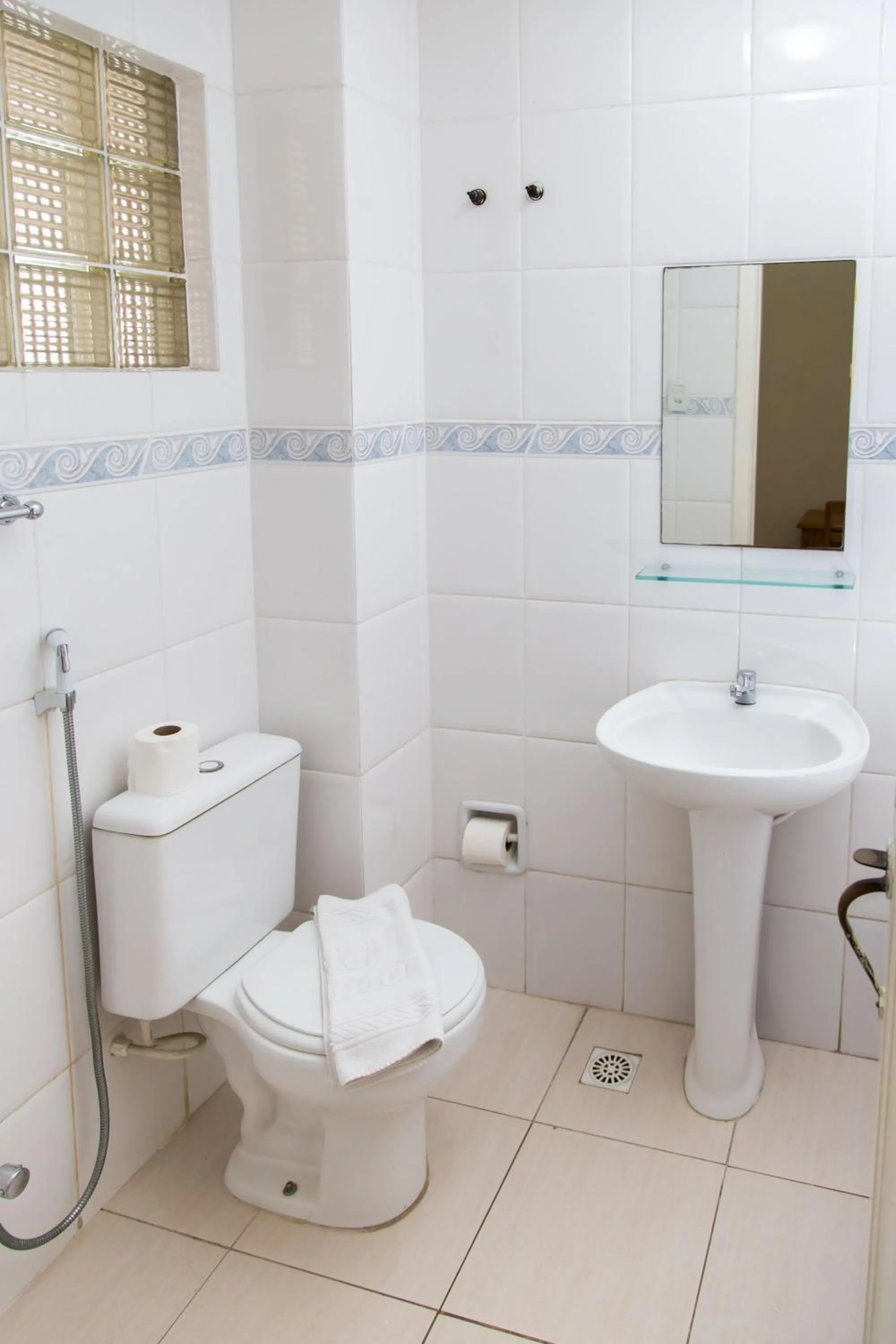 Bathroom in Hotel Carioca