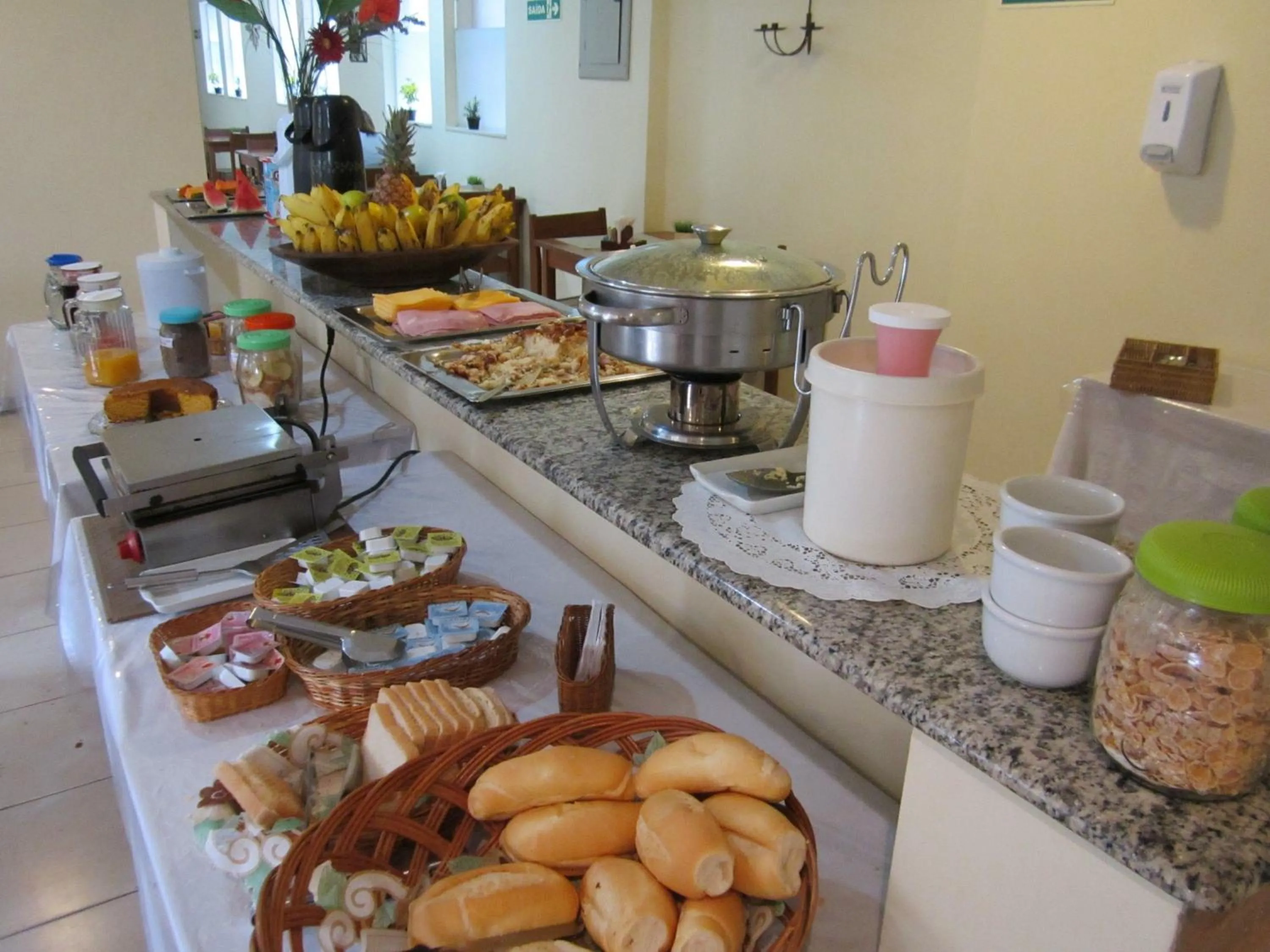 Food and drinks in Hotel Carioca