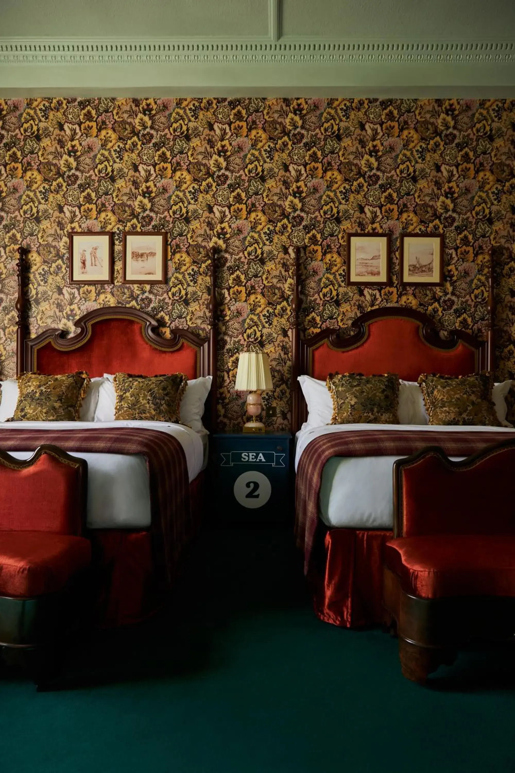 Deluxe Double Room with Two Double Beds in Marine North Berwick Deluxe Double Room with Two Double Beds in Marine North Berwick