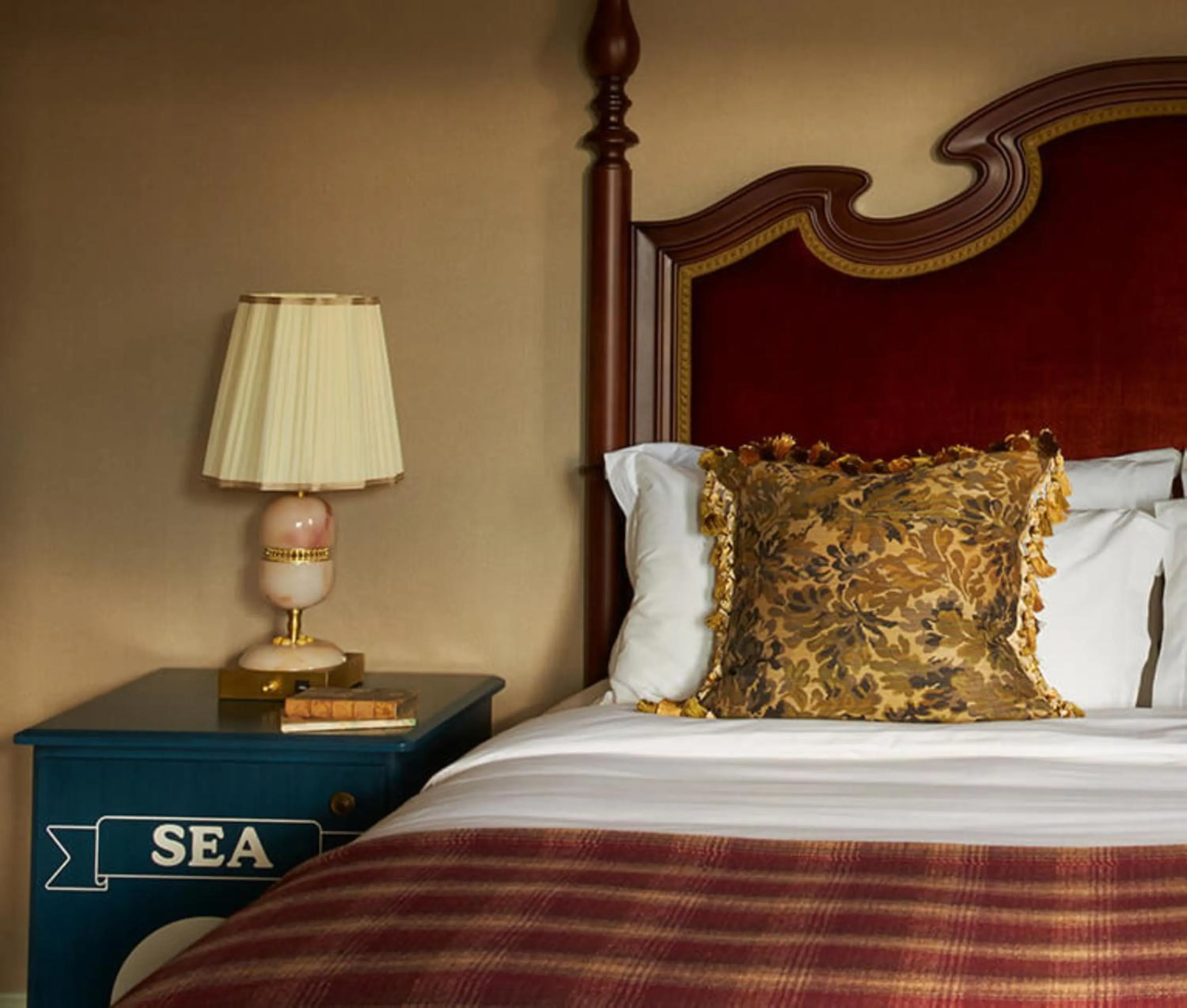 Bed in Marine North Berwick