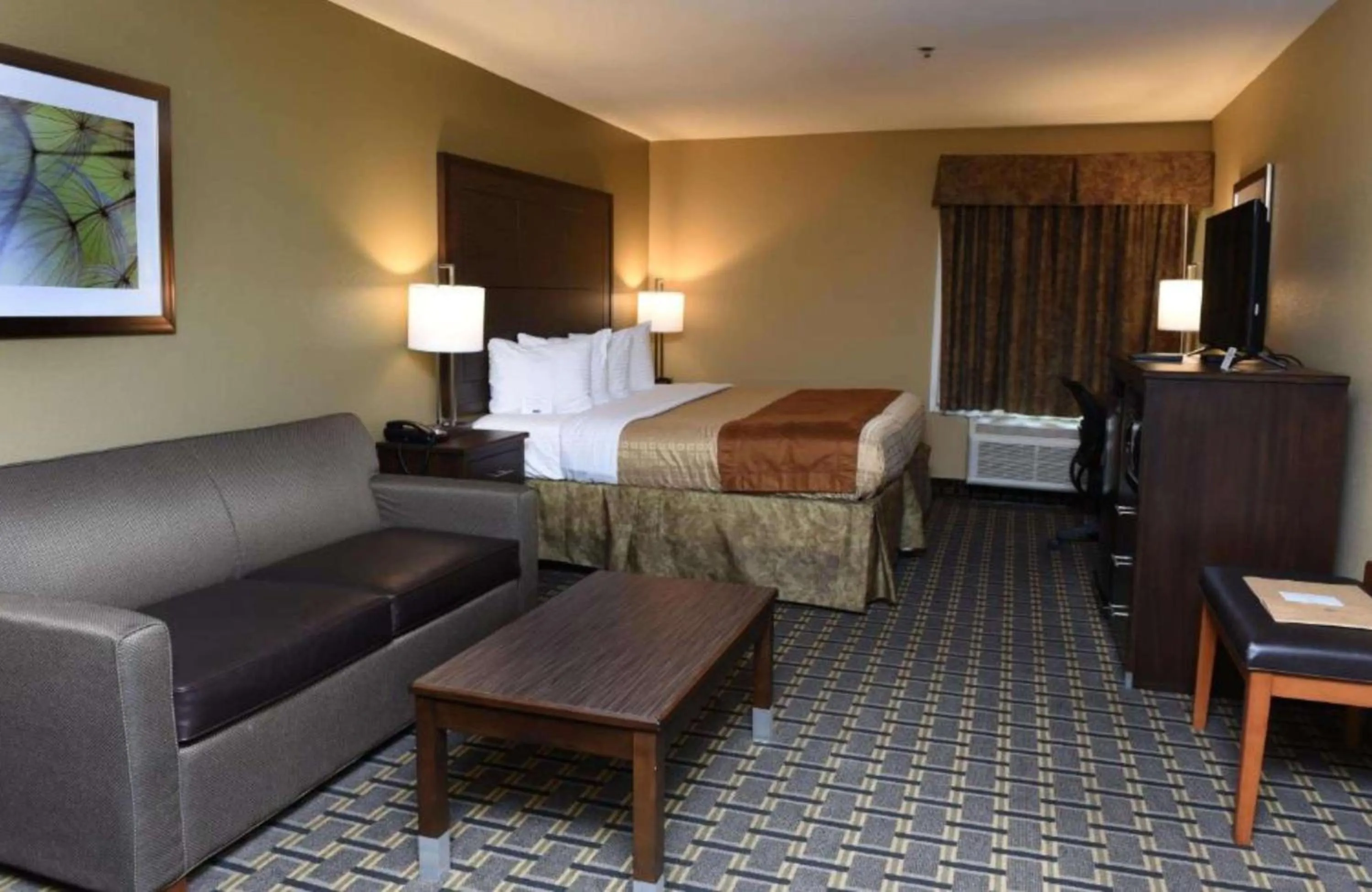 Bedroom, Bed in Best Western Zachary Inn