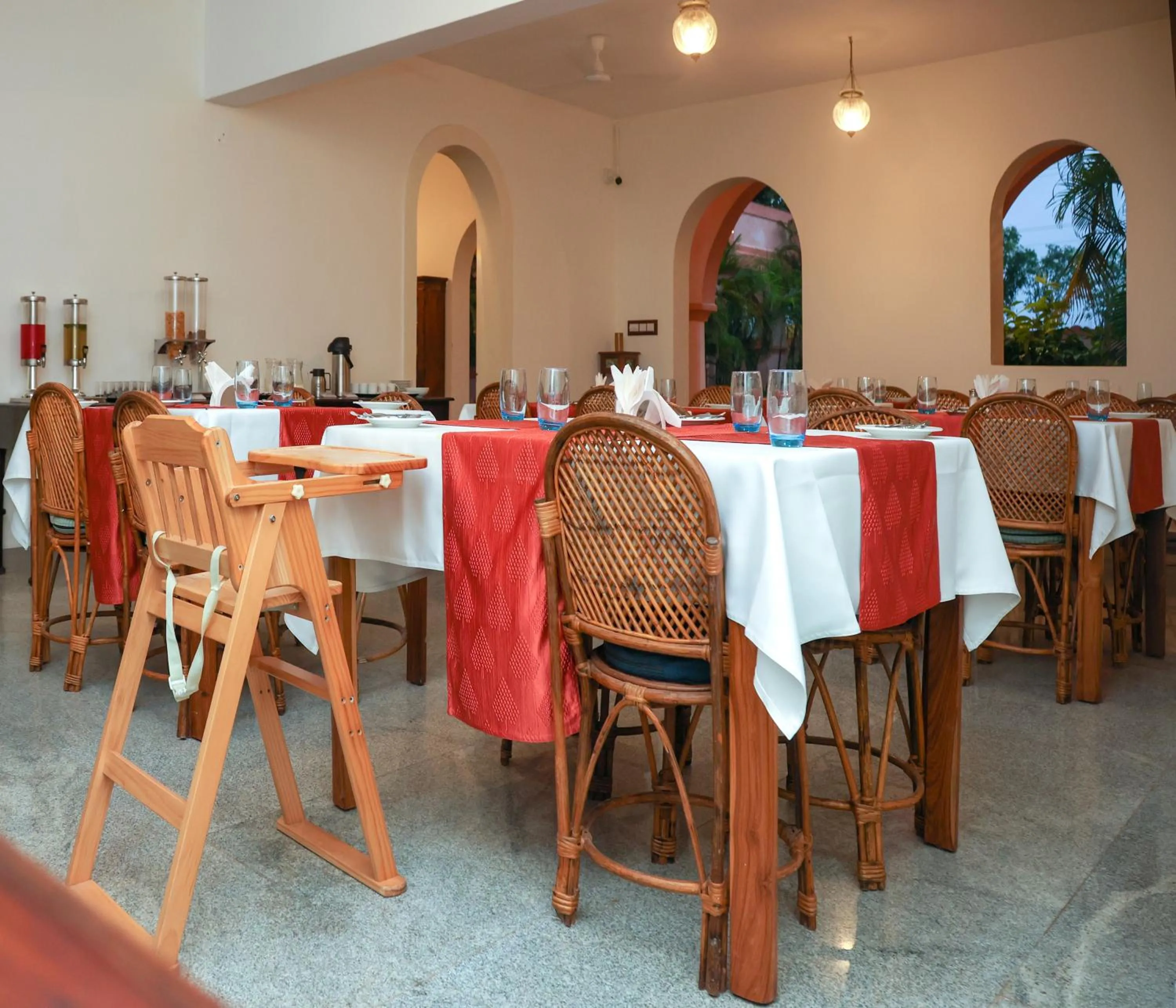 Restaurant/places to eat in Mango Hill La Serene Puducherry