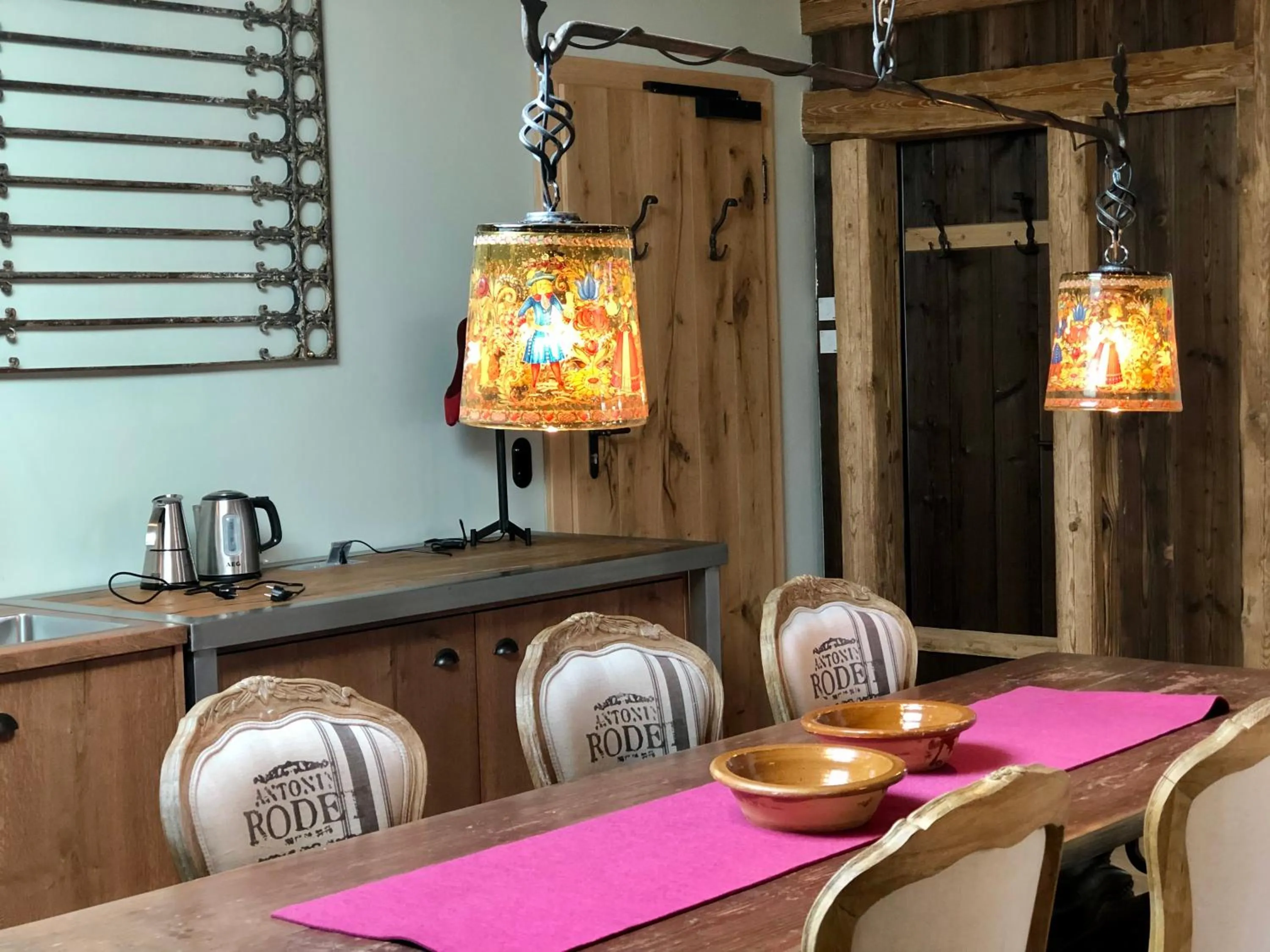 Kitchen or kitchenette in Farmhouse 1604 - Das Bauernhaus eines Fischers