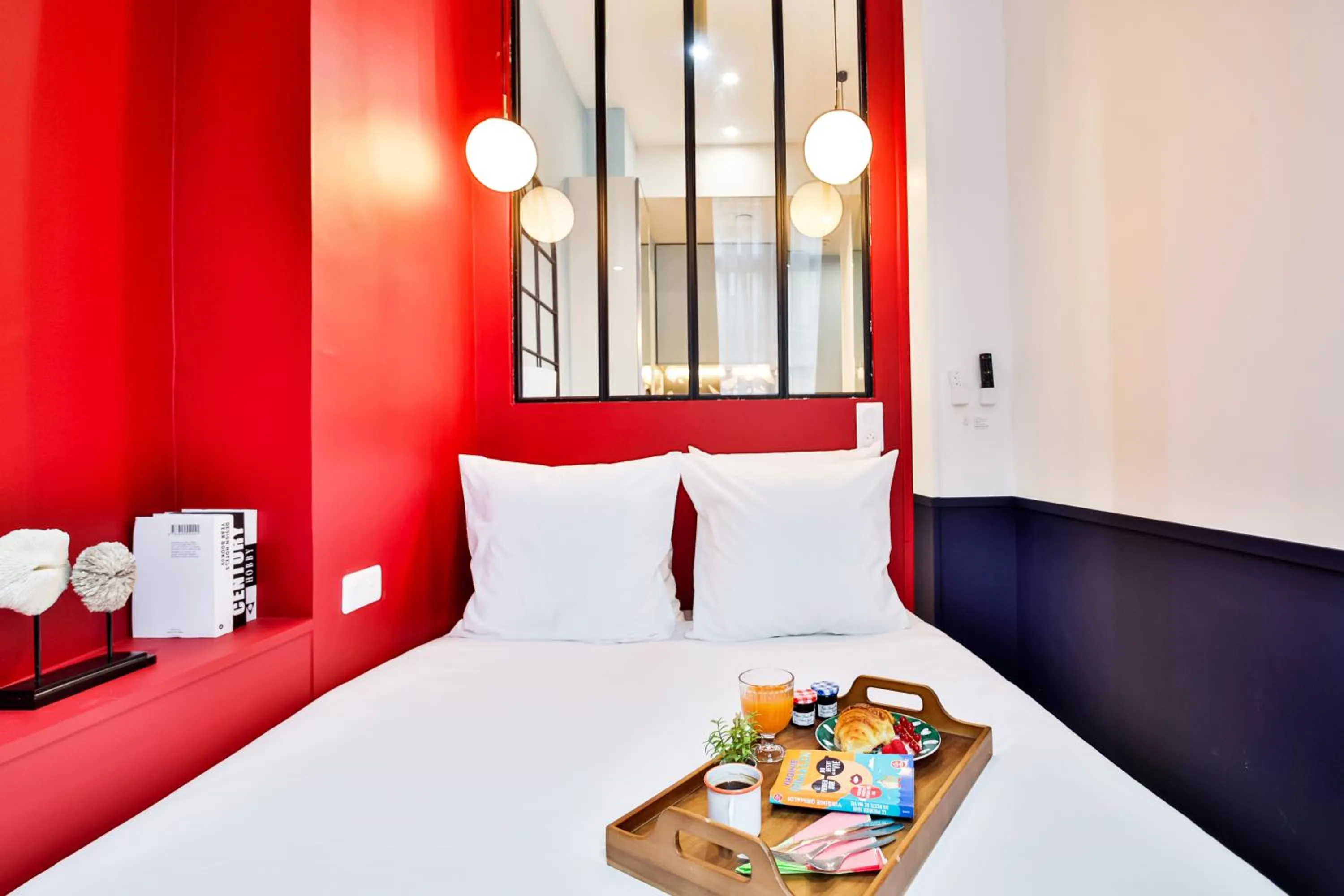 Bed in WS Louvre - Saint-Roch