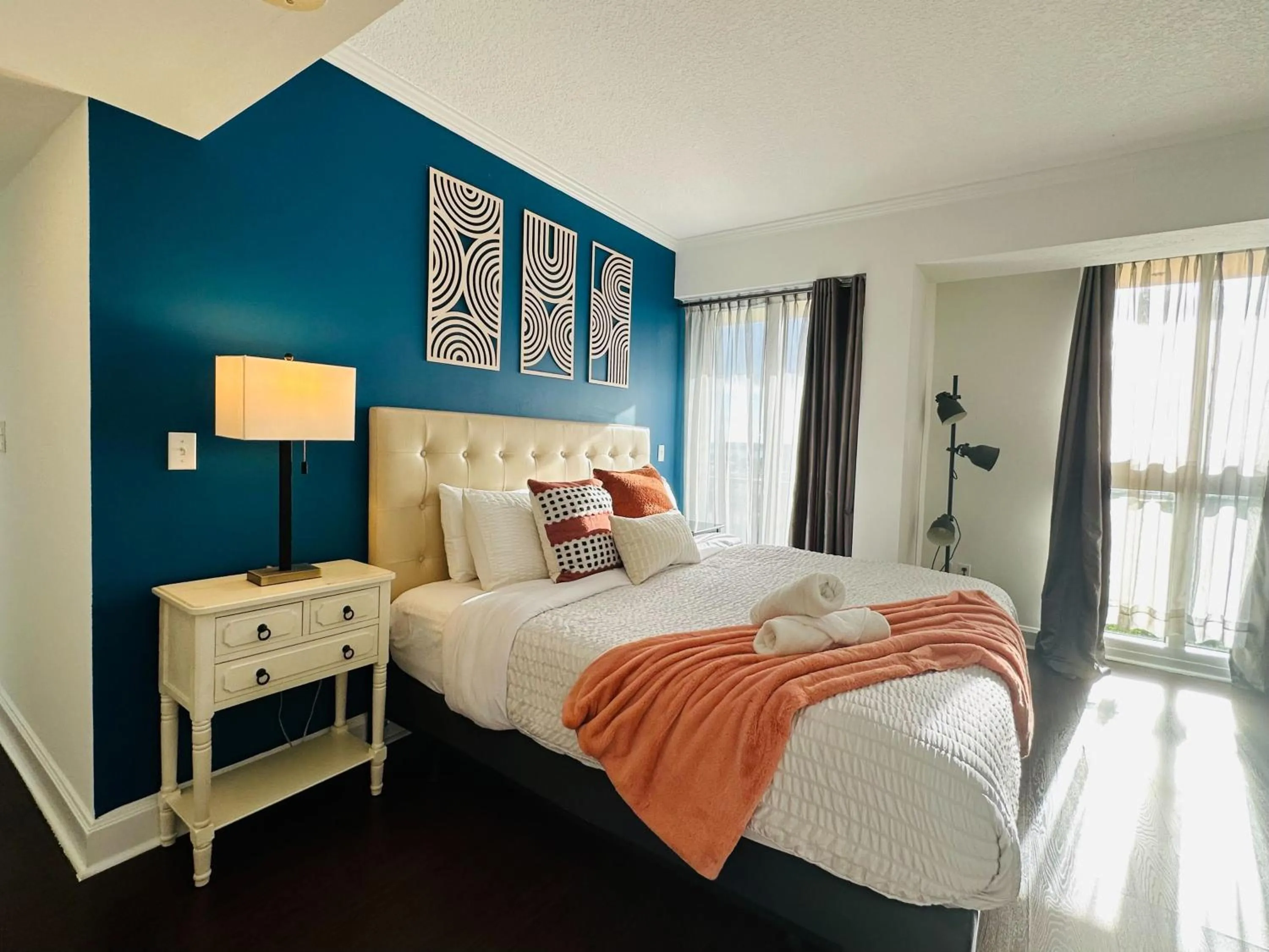 Bed in Ocean View 2bd2bth Hotel In Coconut Grove