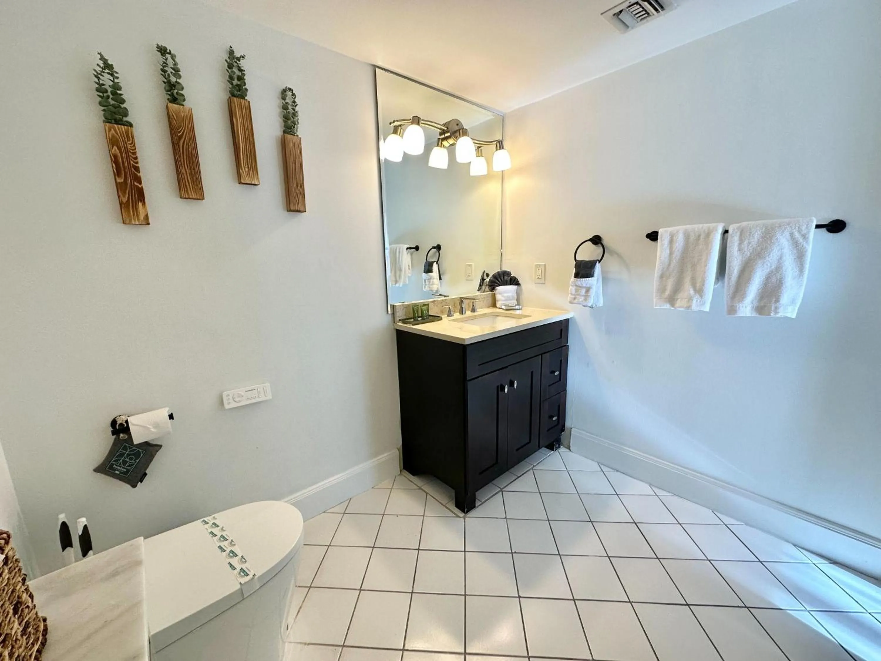 Ocean View 2bd2bth Hotel In Coconut Grove