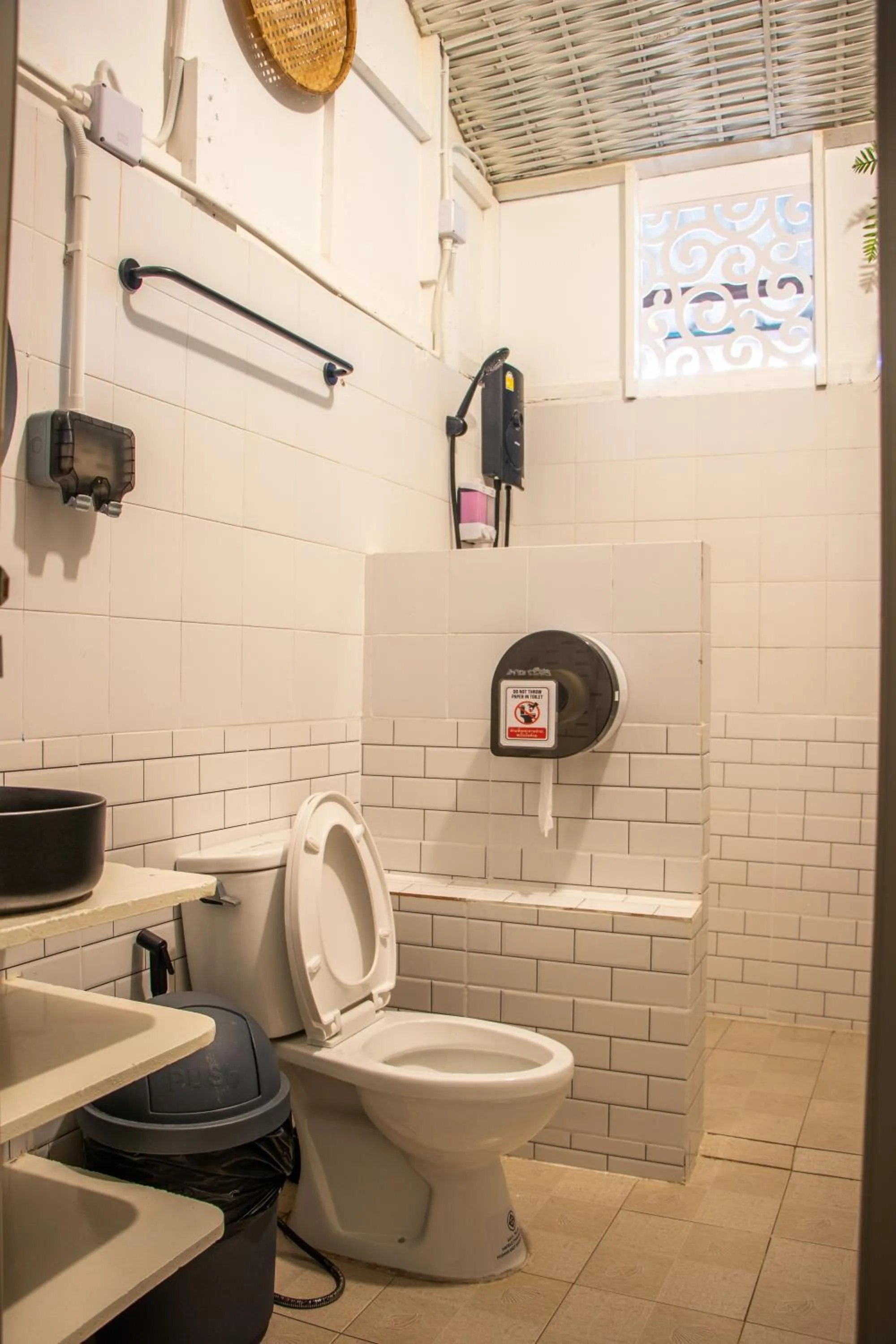 Bathroom in Cliff Cottage