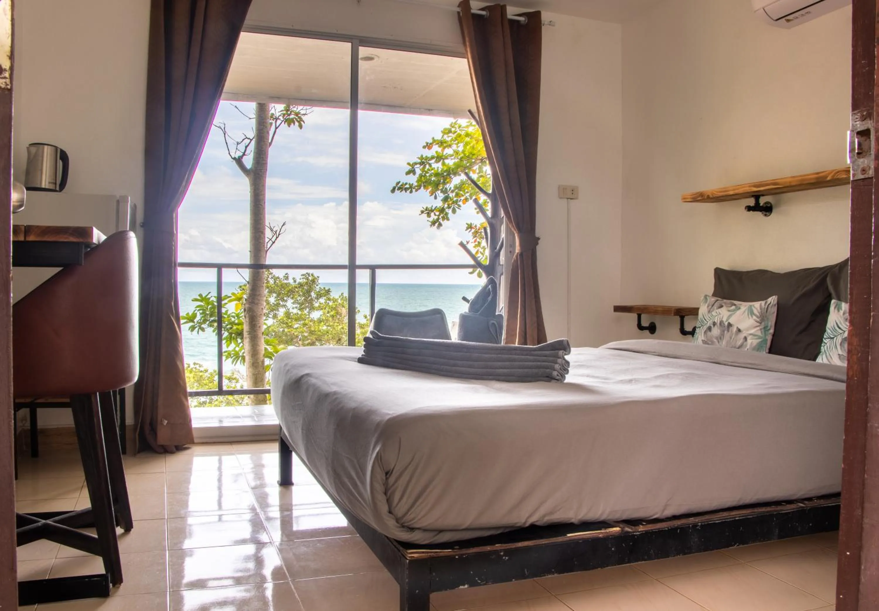 View (from property/room), Bed in Cliff Cottage