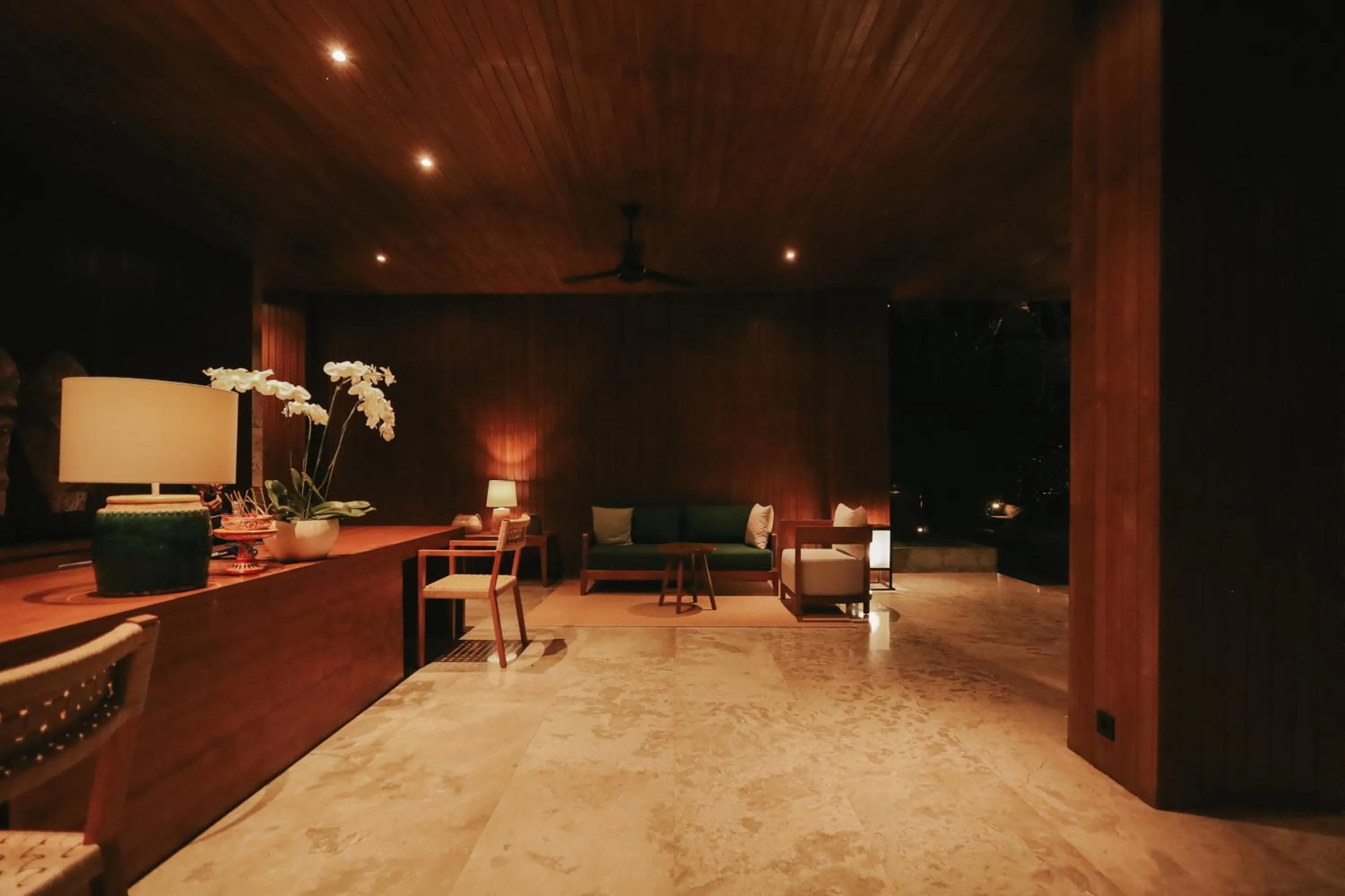 Lobby or reception in Sanglung Villas & Suites