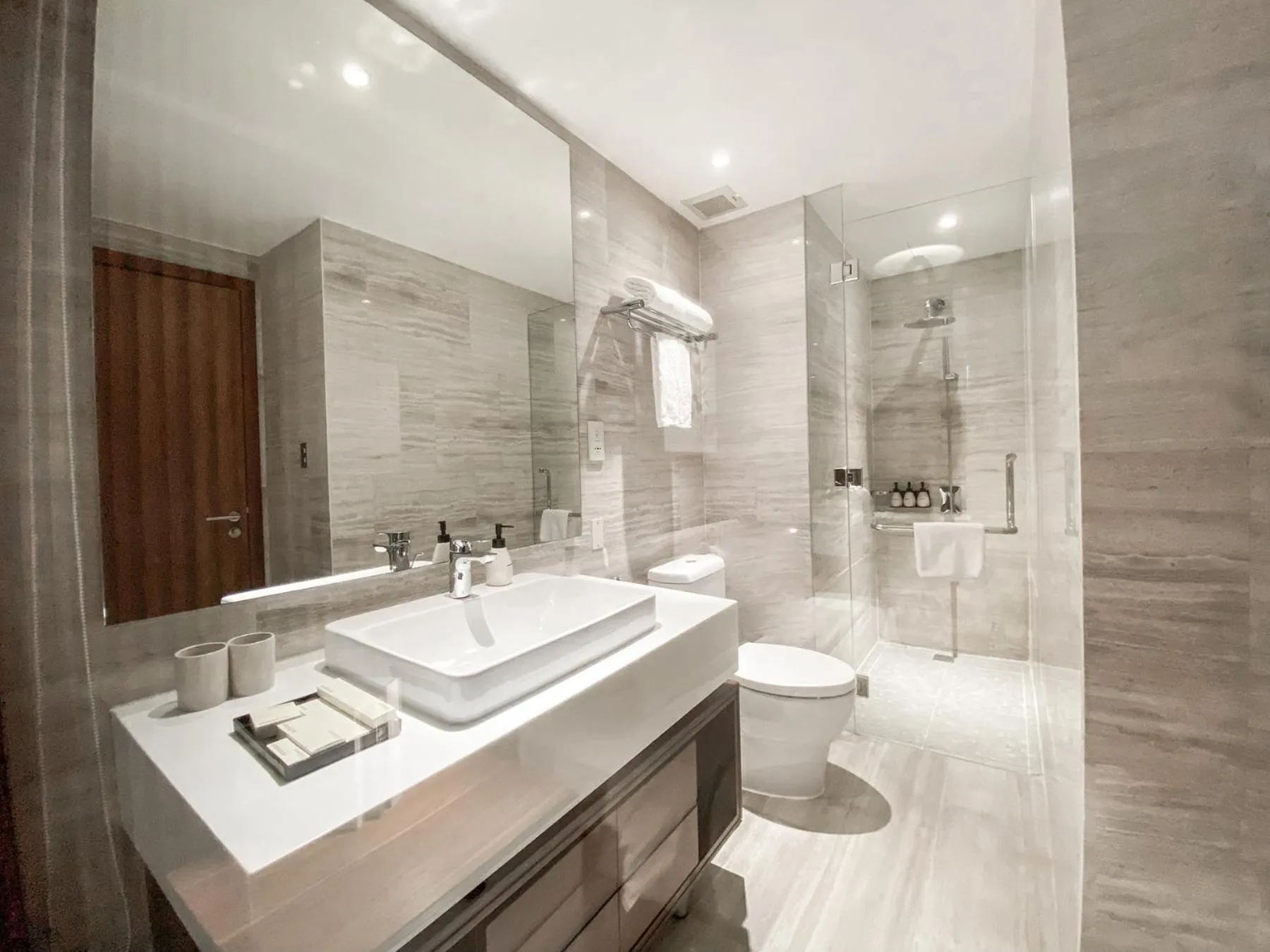 Shower in Signature by M Village Lê Thánh Tôn