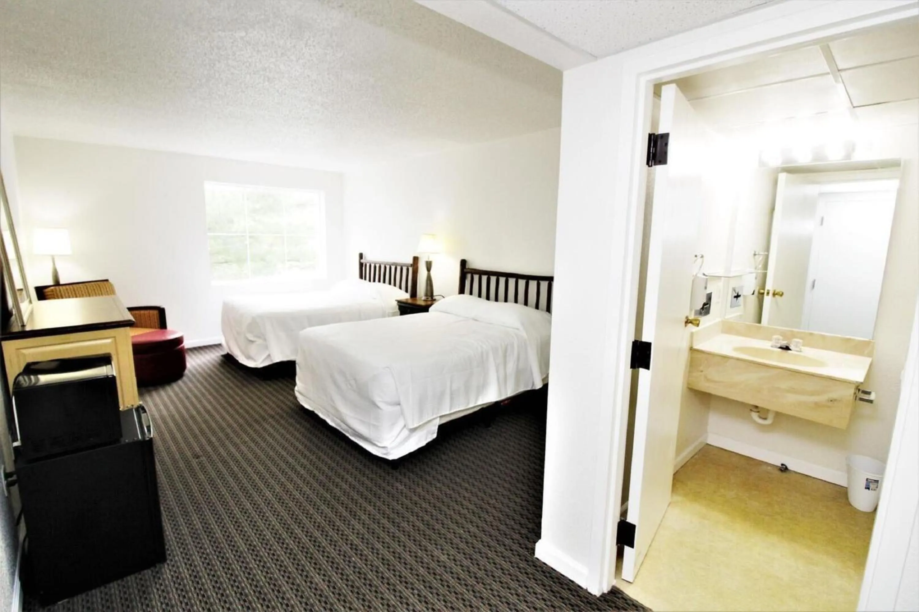 Bedroom, Bed in Oak Ridge at Branson