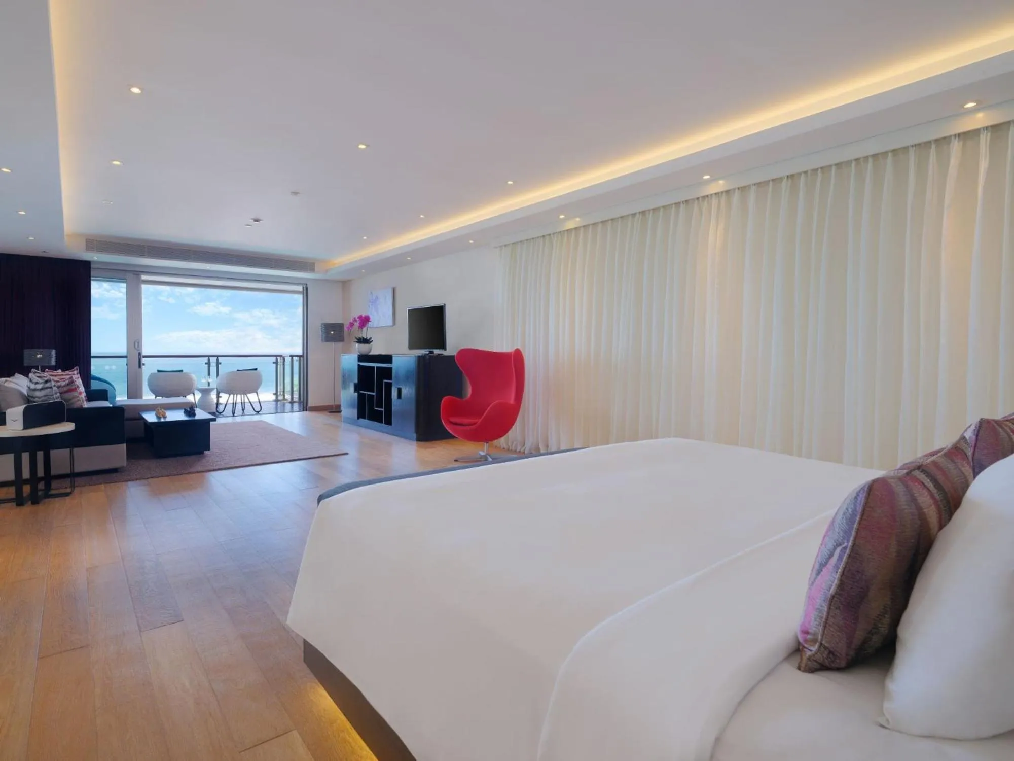 Bed in Double - Six, Luxury Hotel - Seminyak