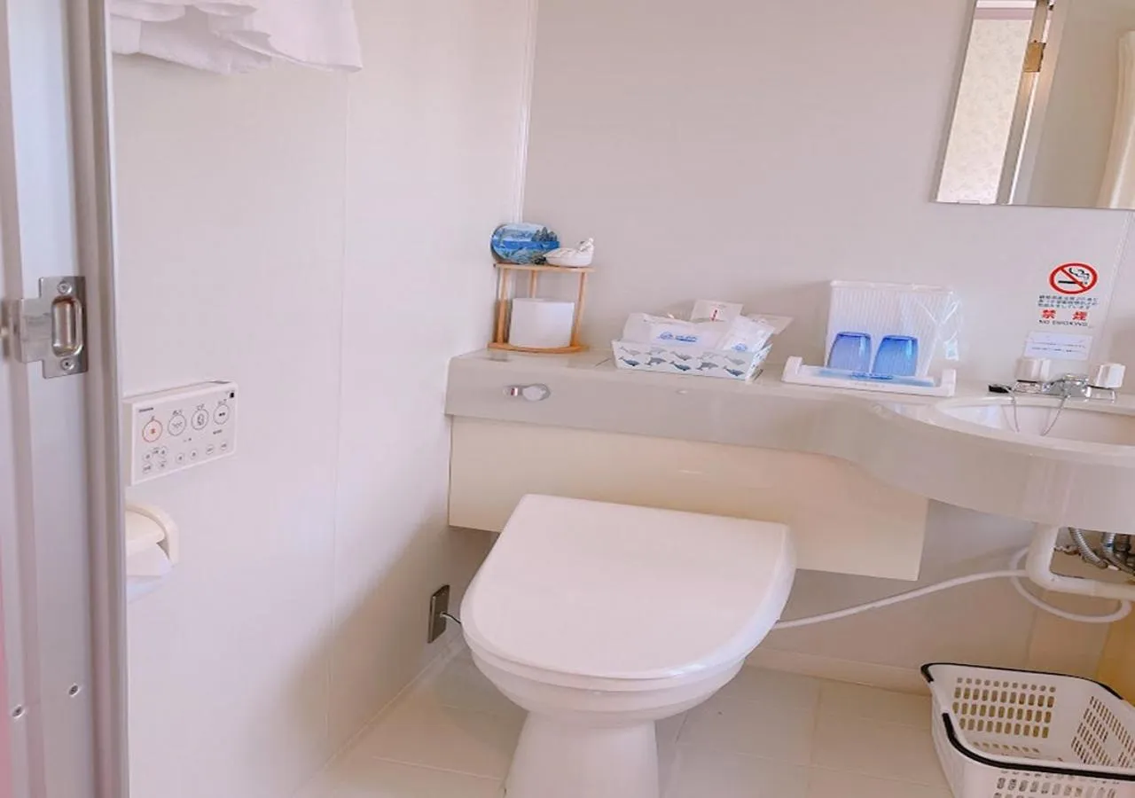 Toilet in Tenshino Iruka