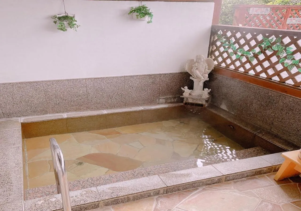 Open Air Bath in Tenshino Iruka