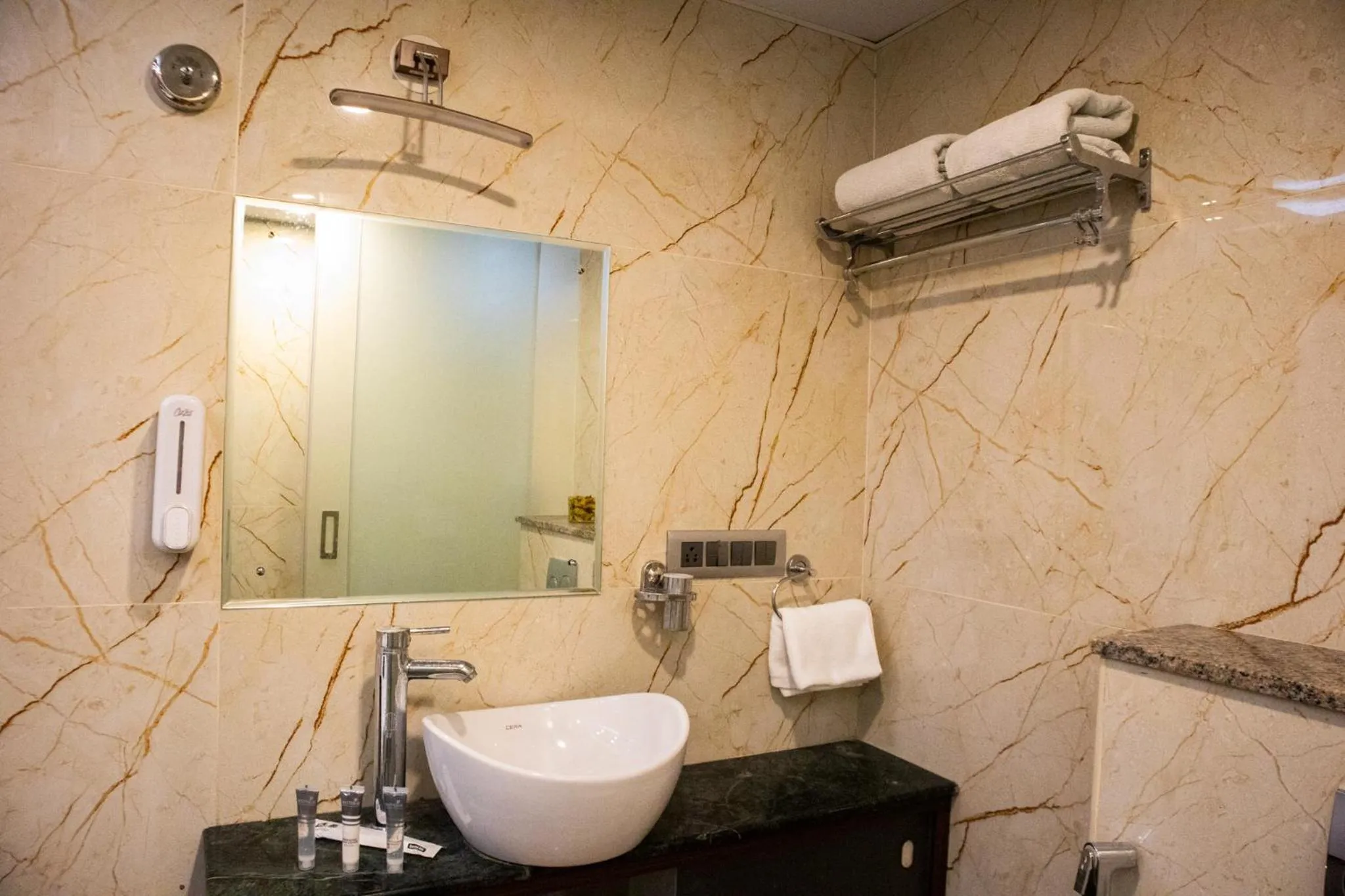 Bathroom in Mystic Apartotel Hebbal