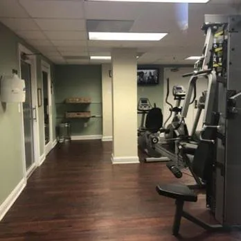 Relaxing Condo Hotel In The Grove, Free Parking