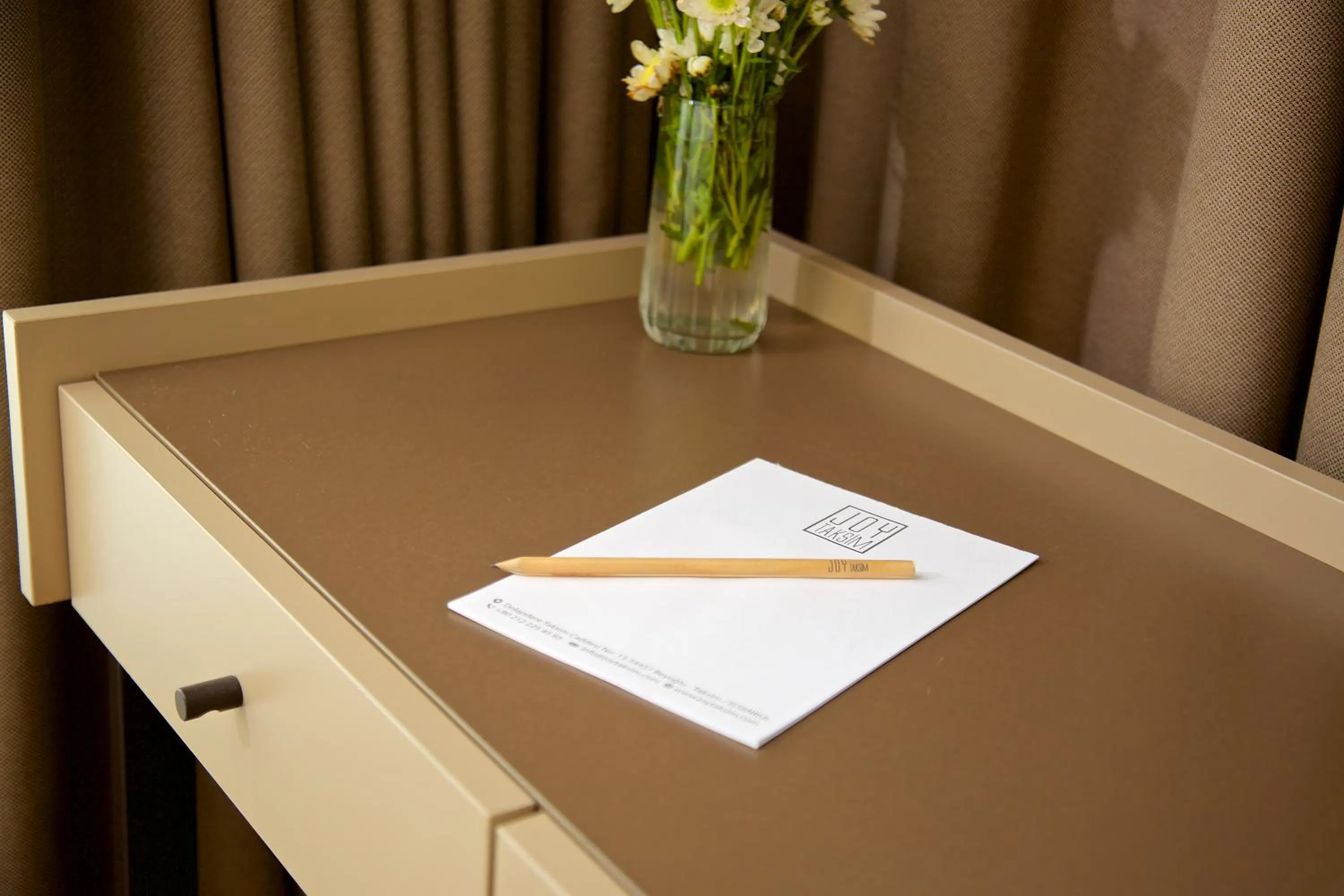 hair dresser in Joy Taksim