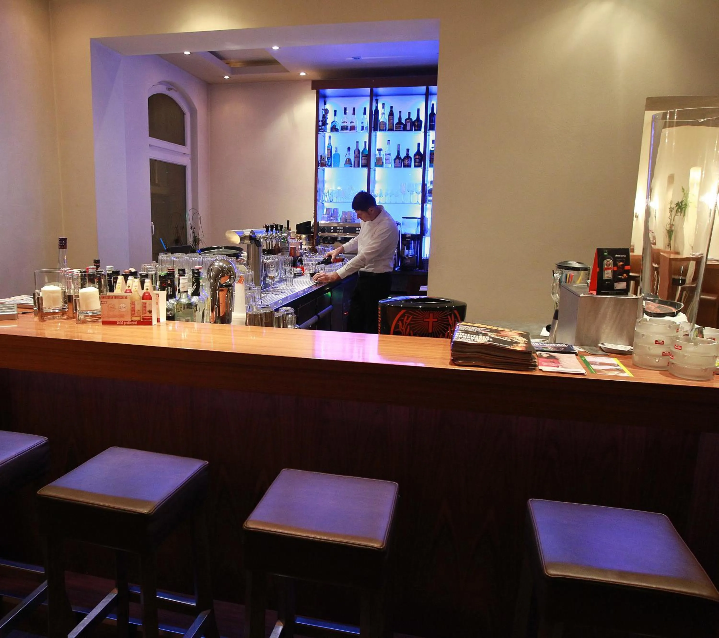 Restaurant/places to eat in Hotel-Restaurant Entrada