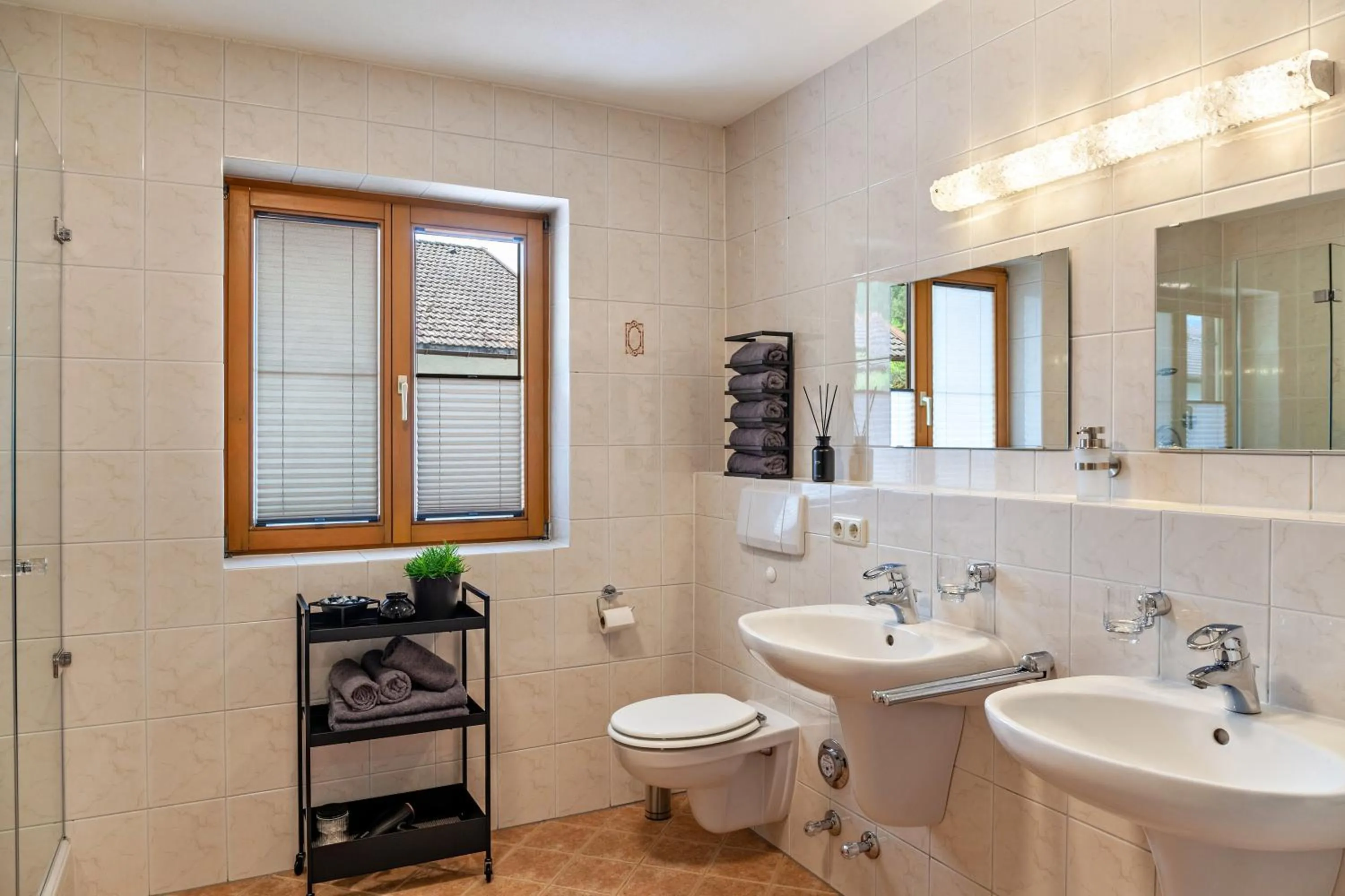 Bathroom in Alpblick Apartment Alpspitze