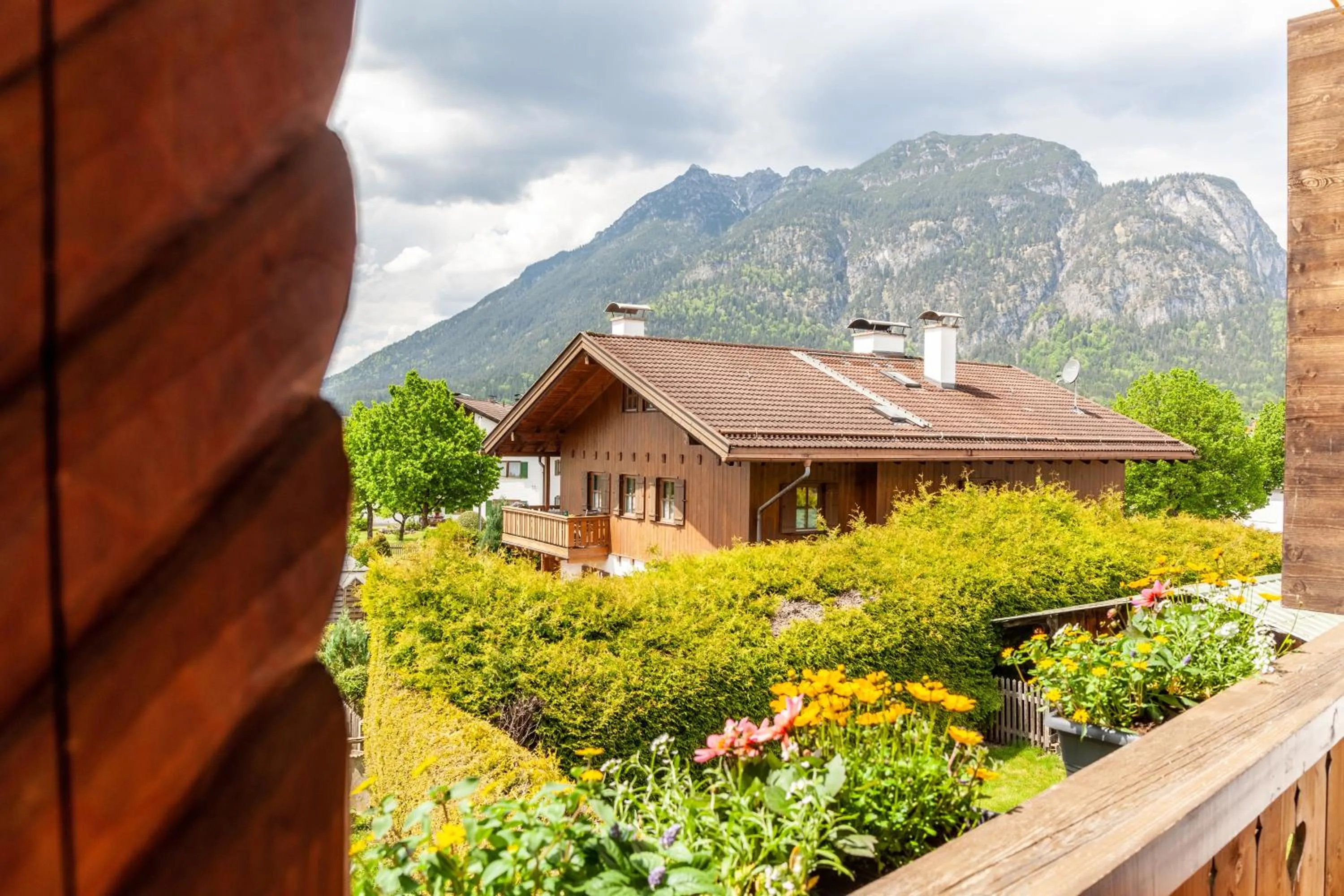 Property building in Alpblick Apartment Alpspitze