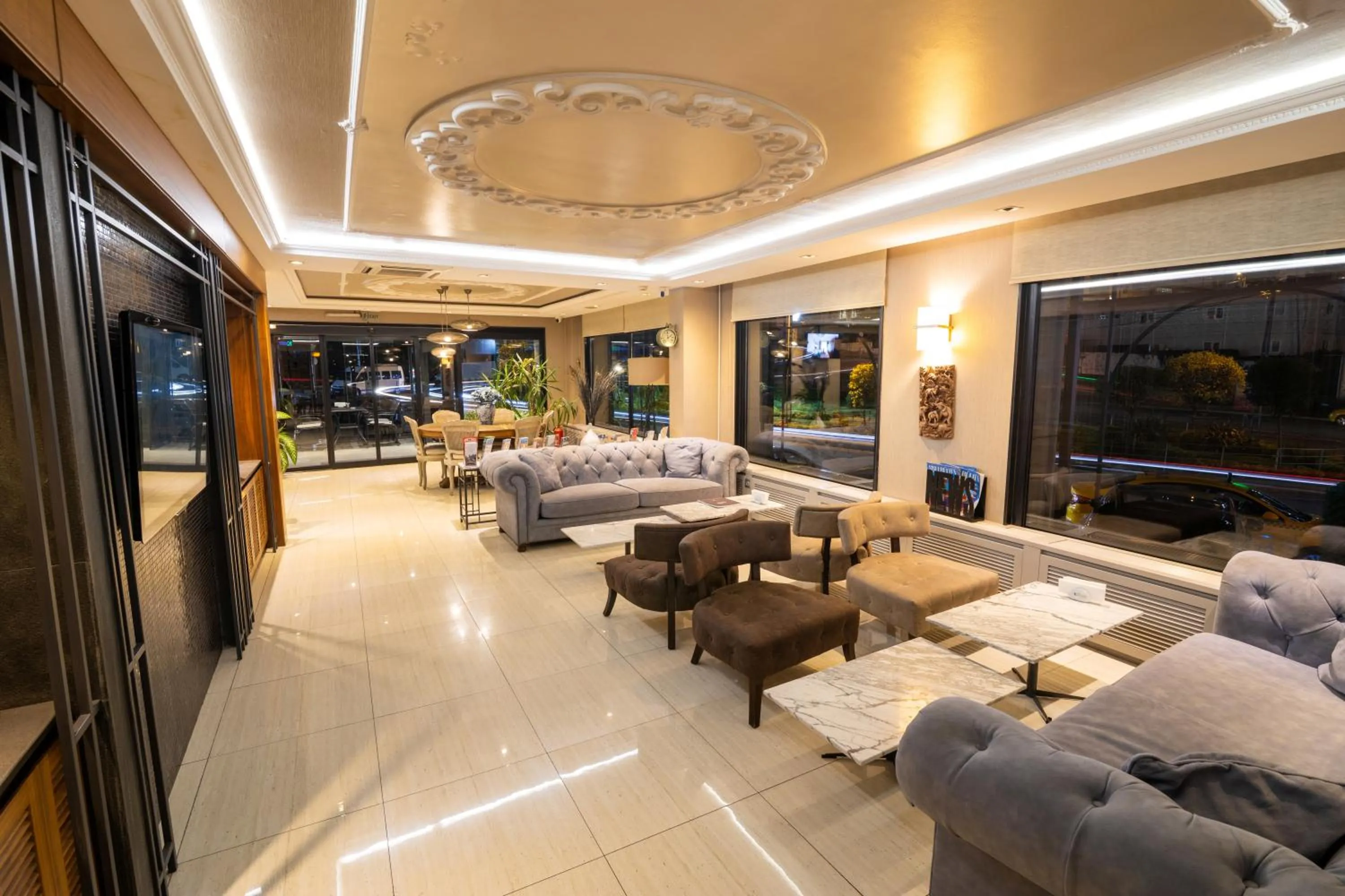 TV and multimedia in Şişli Luxury K Suites Hotel