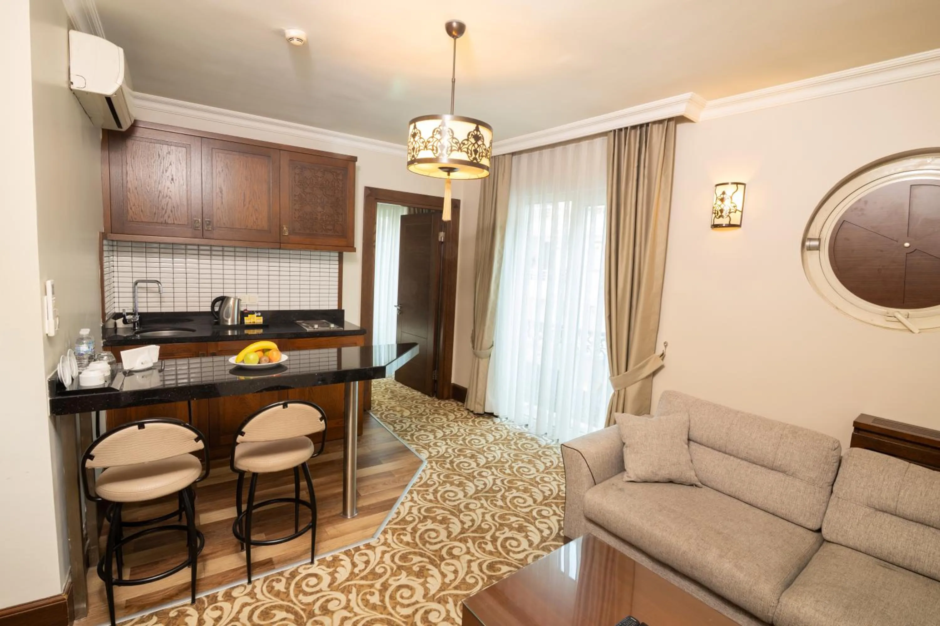 Kitchen or kitchenette in Şişli Luxury K Suites Hotel